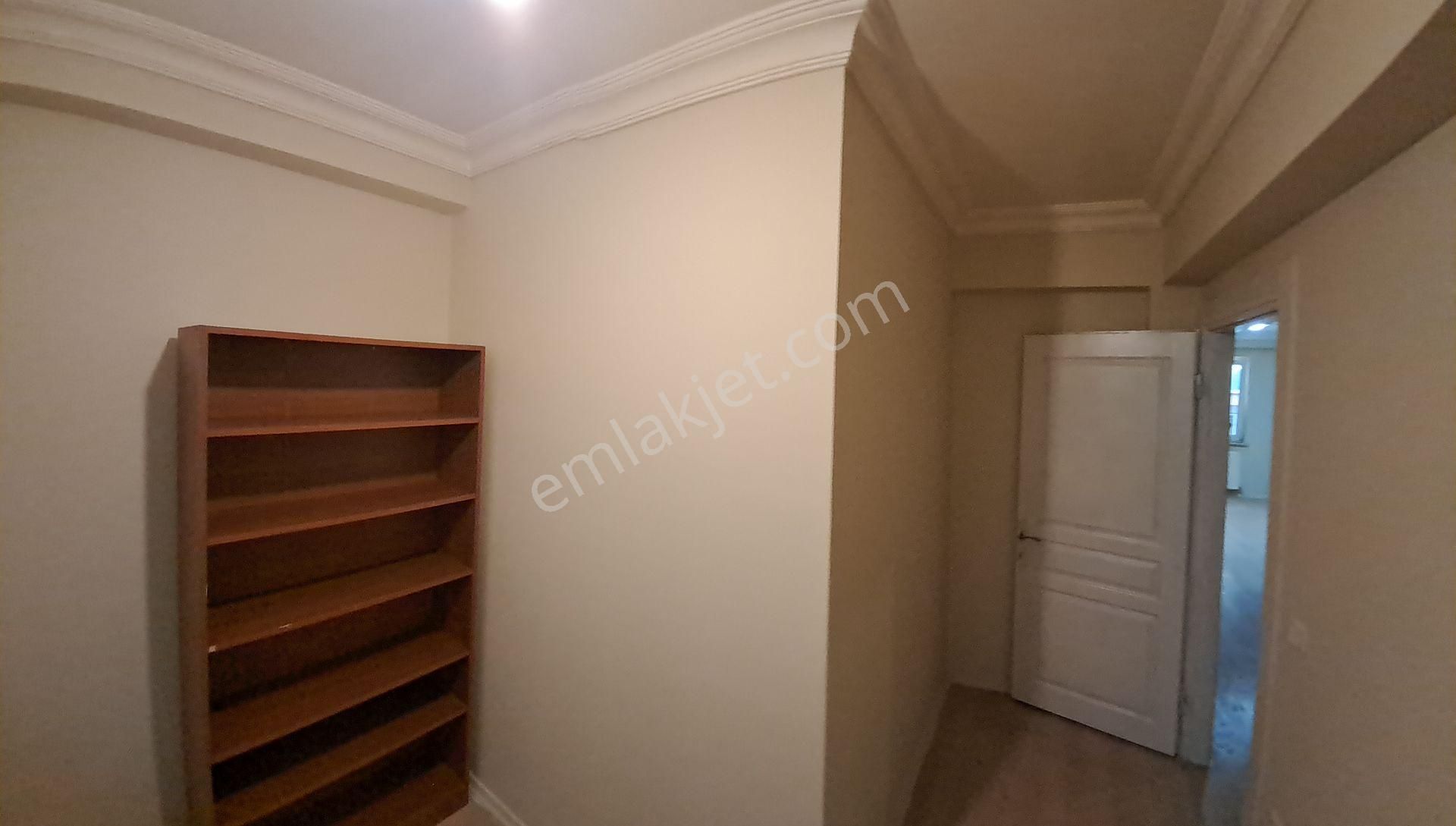 Esenyurt Talatpaşa Merkezde Satılık Yüksek Giriş Daire 70 M2 2+1 - Görsel 5