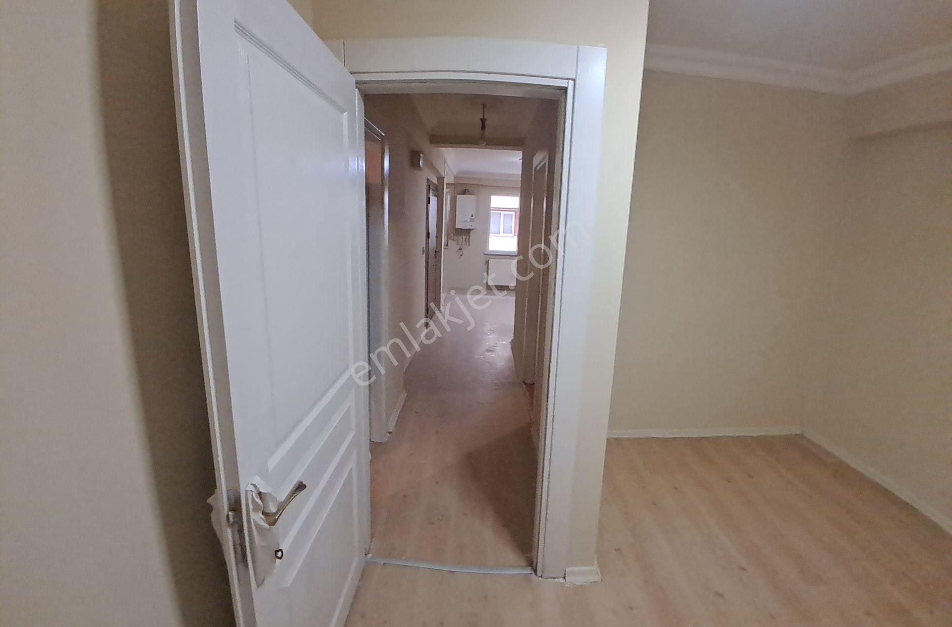 Esenyurt Talatpaşa Merkezde Satılık Yüksek Giriş Daire 70 M2 2+1 - Görsel 9