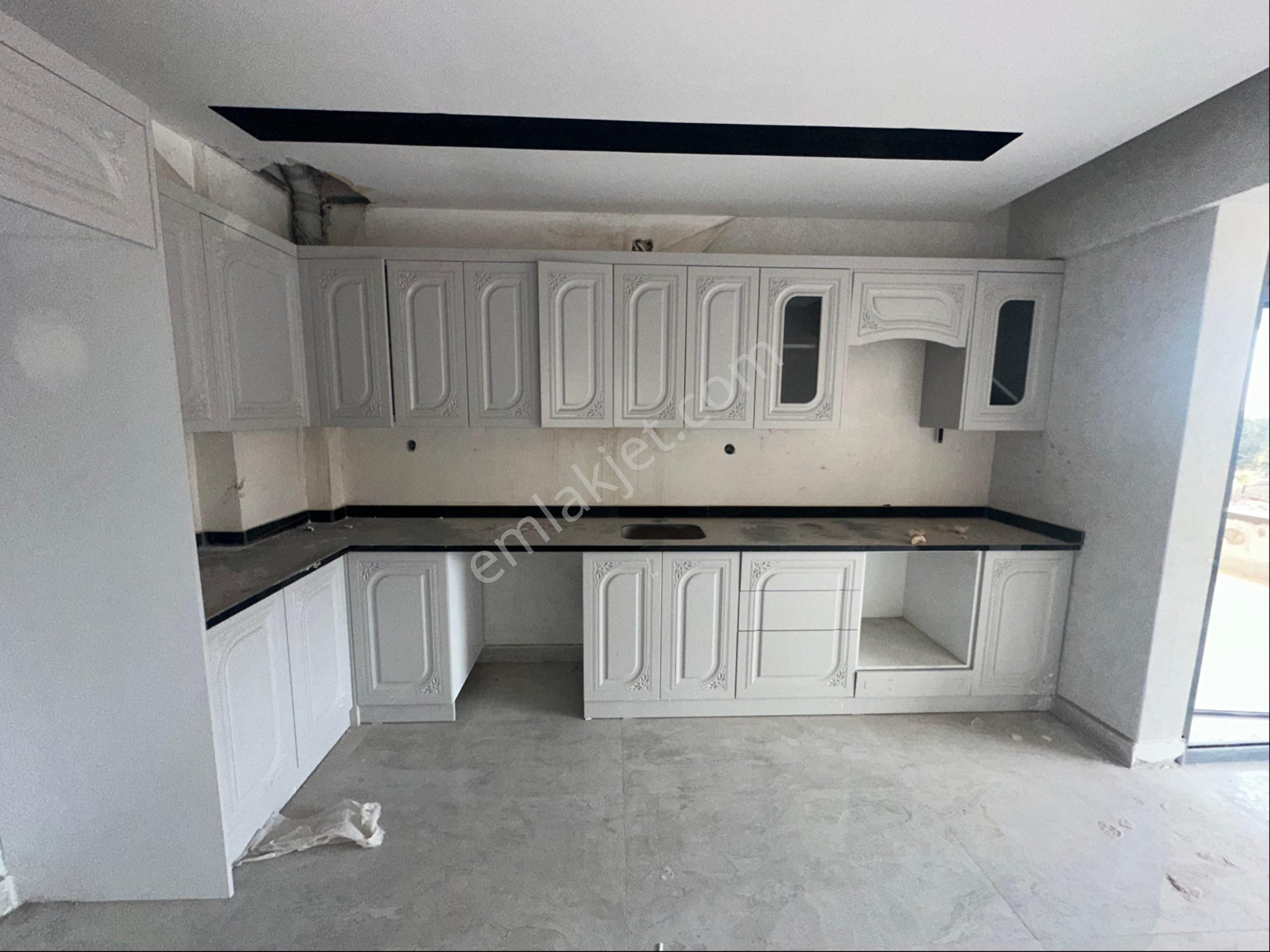 Kareden Seyrantepede Satılık Sıfır 3.5.+1 Geniş Daireler - Görsel 4