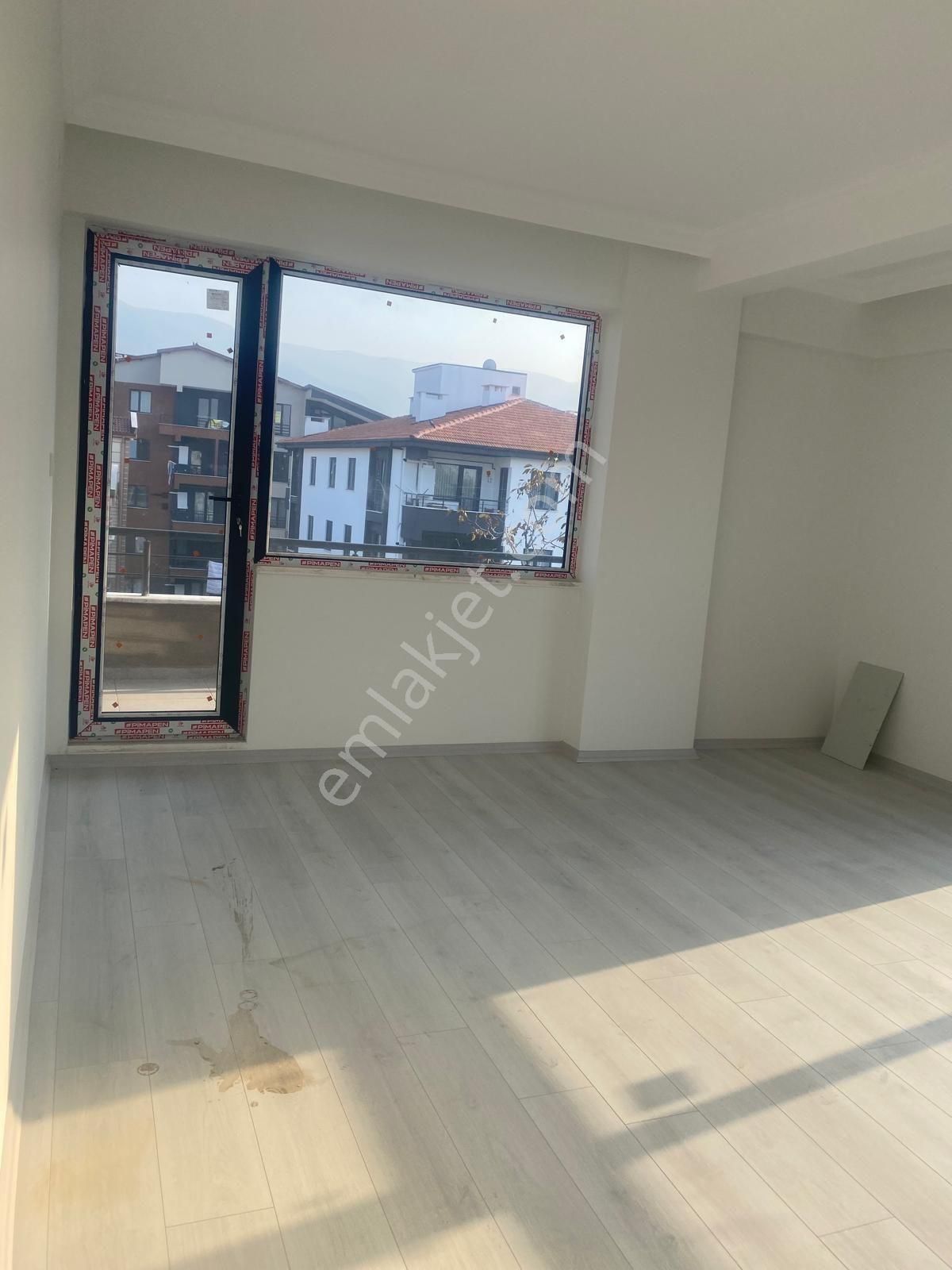 Yalova Çınarcık Tesviye Plaşlar Mevki Denize Bir Adım Sıfır 2+1 Daire İlk Siz Oturacaksınız - Görsel 7