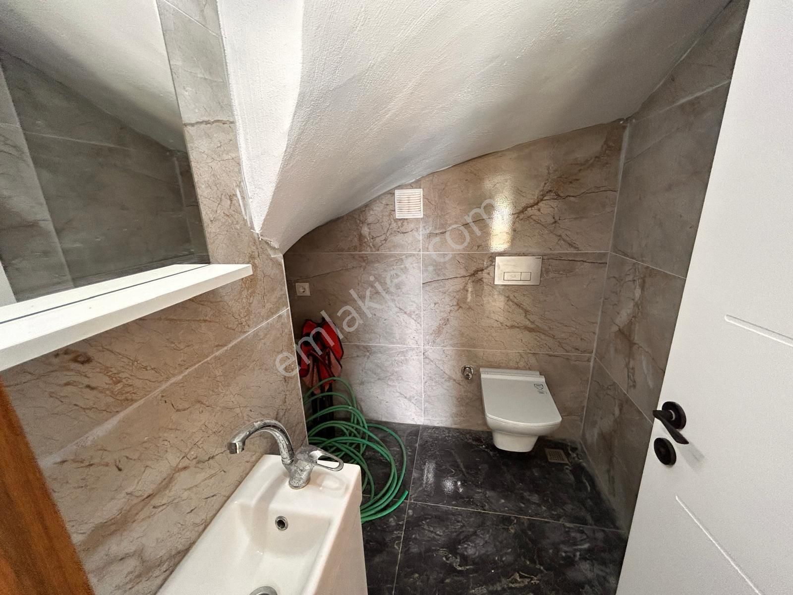 Kuşadası Karaova Mahallesi'nde Denize Yakın 4+1 Satılık Yazlık - Görsel 7