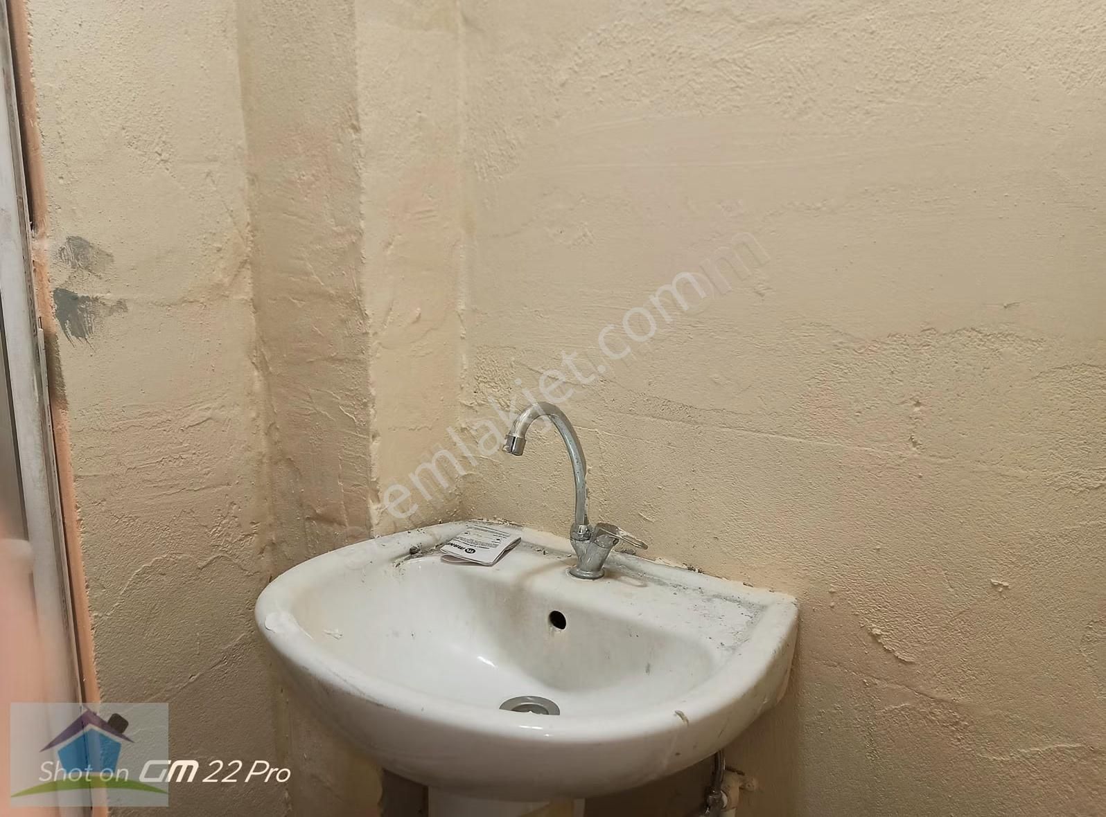 Pino Dan Bayraklı Mahallesinde Kullanıma Hazır Satılık Dükkan - Görsel 11