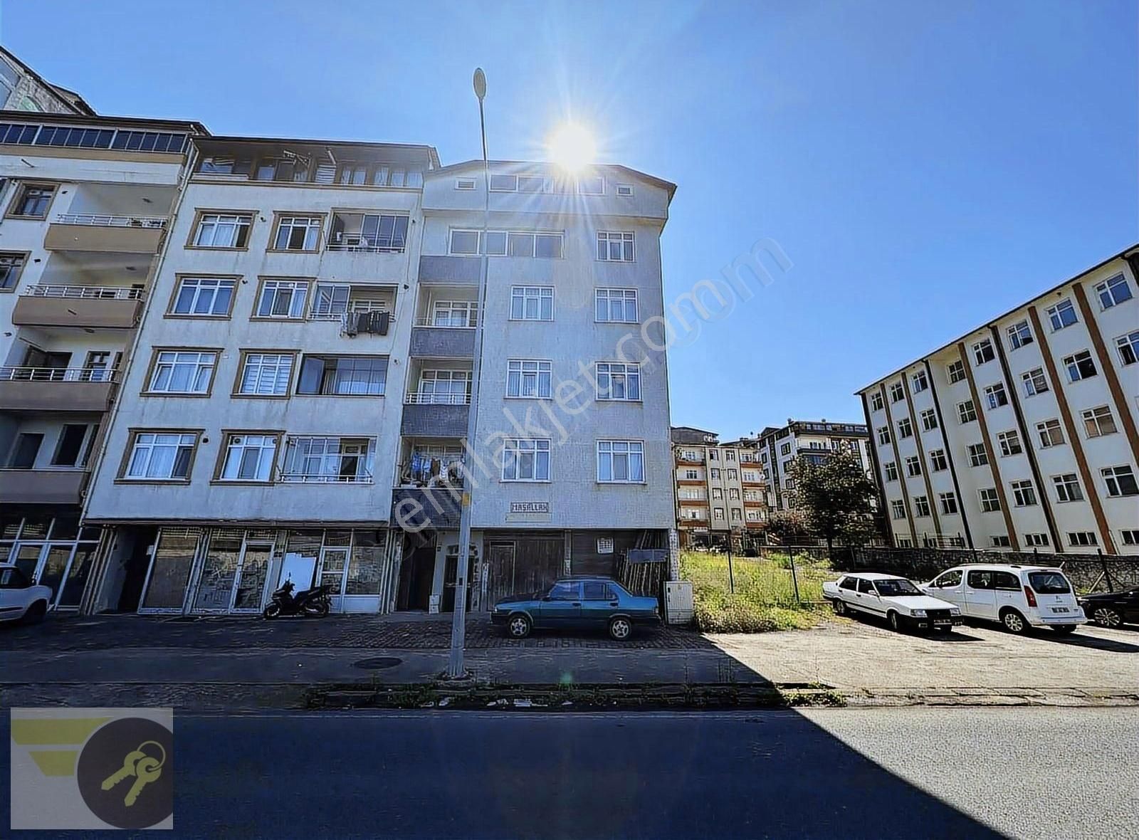 *of Gayrimenkul*denizmanzara 170m2 8daire 1dükkan Anayol Komple - Görsel 2
