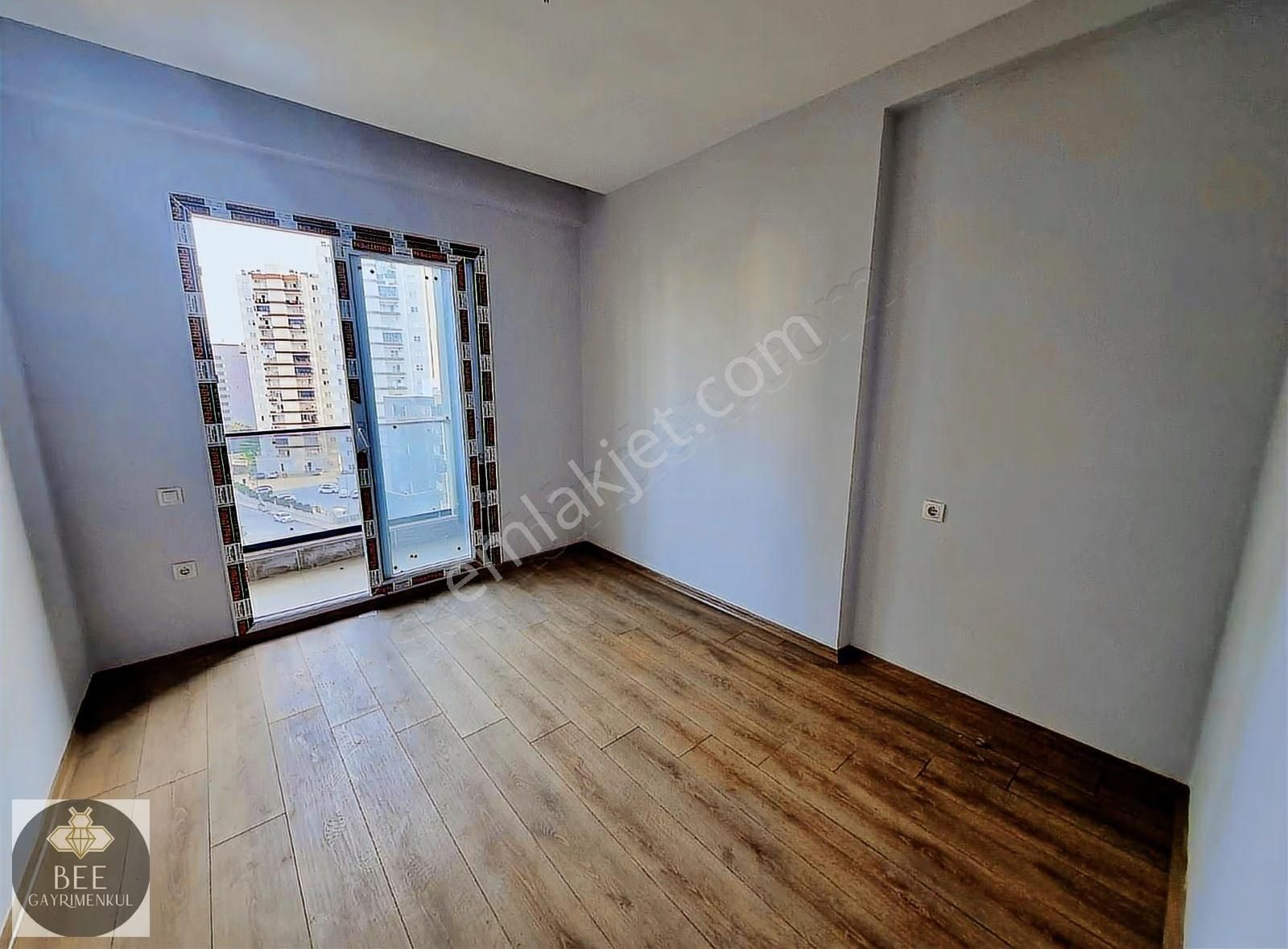 Acil Satılık! Geniş, Lüks Site, Muazzam Peyzaj Ve Kelepir Fiyat! - Görsel 12