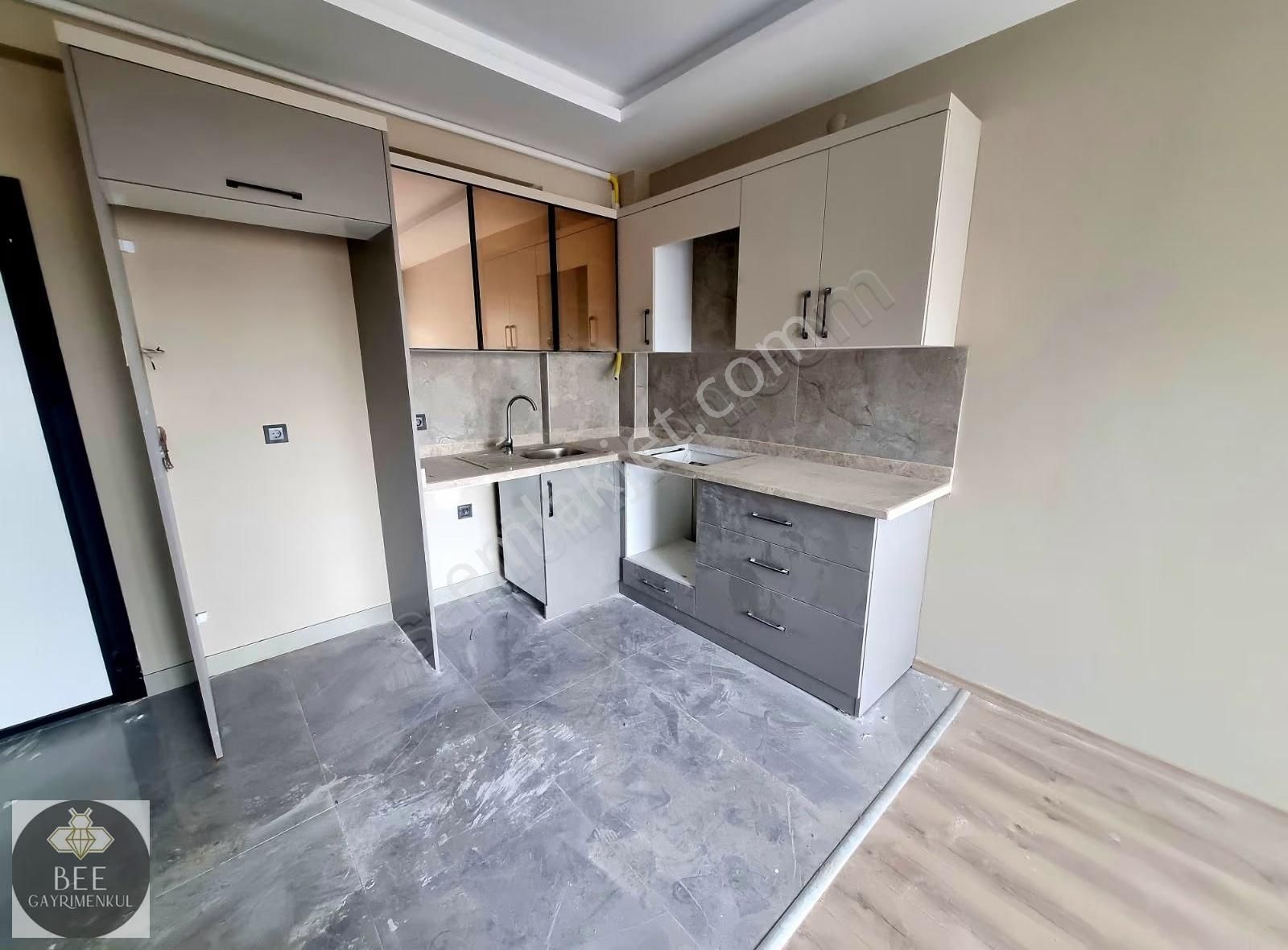 Mezitlinin En Gözde Projesinde Acil Satılık 1+1 - Görsel 9