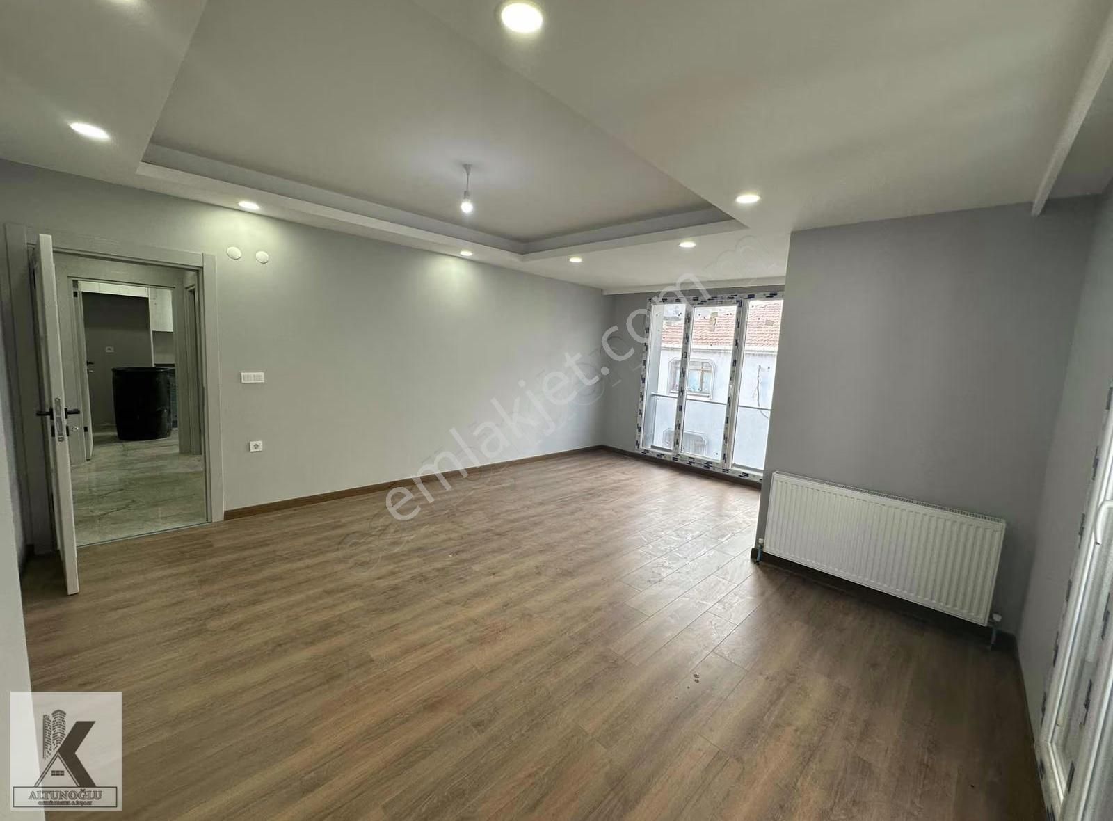 Cadde Yakınında Satılık Lüks 4+2 200m2 Dubleks - Görsel 13