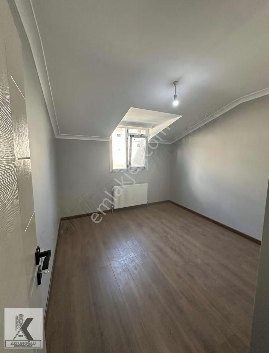 Cadde Yakınında Satılık Lüks 4+2 200m2 Dubleks - Görsel 12