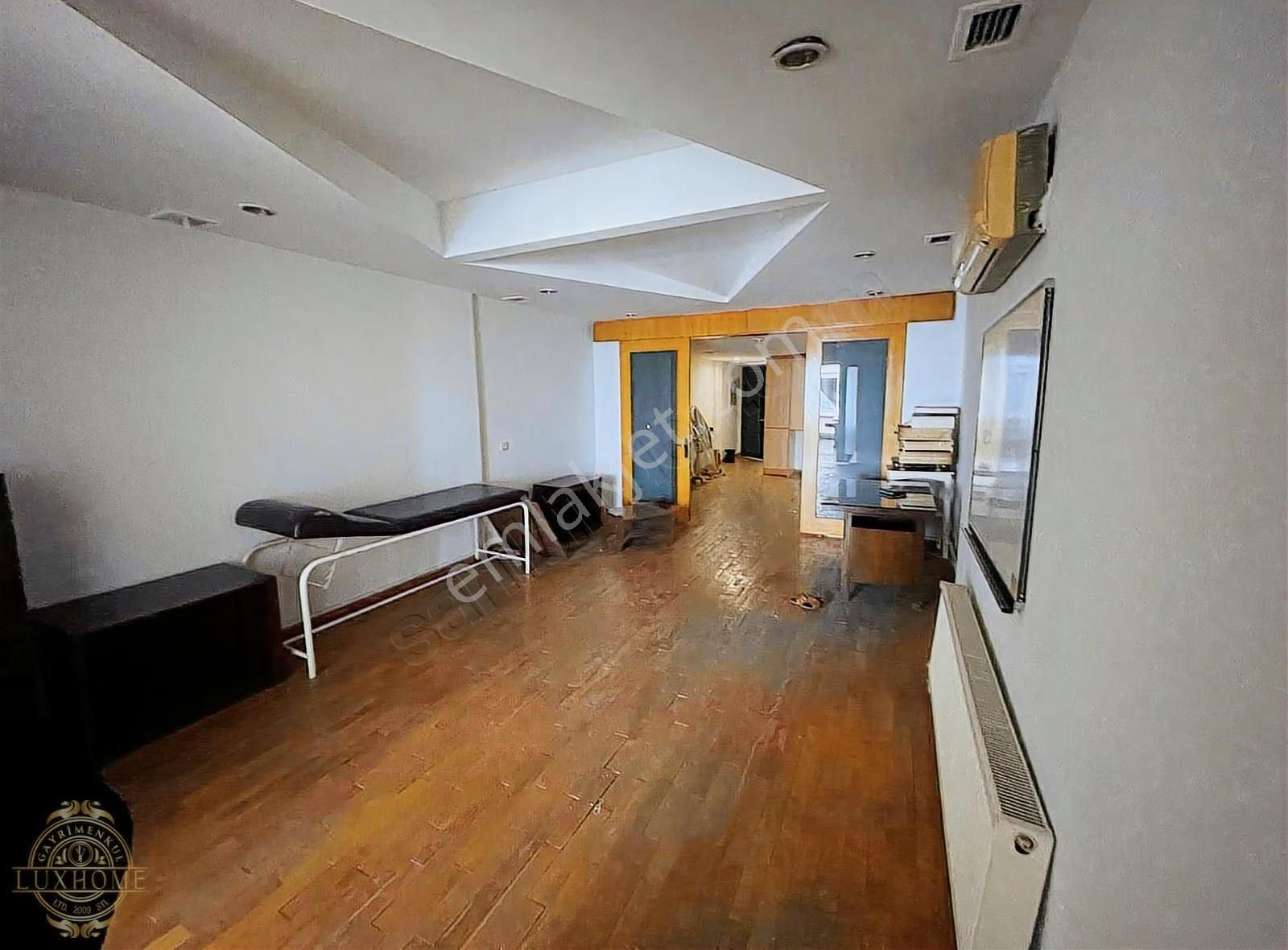 Boğaz Manzaralı Cumhuriyet Caddesi Üzerinde Kiralık Ofis - Görsel 11