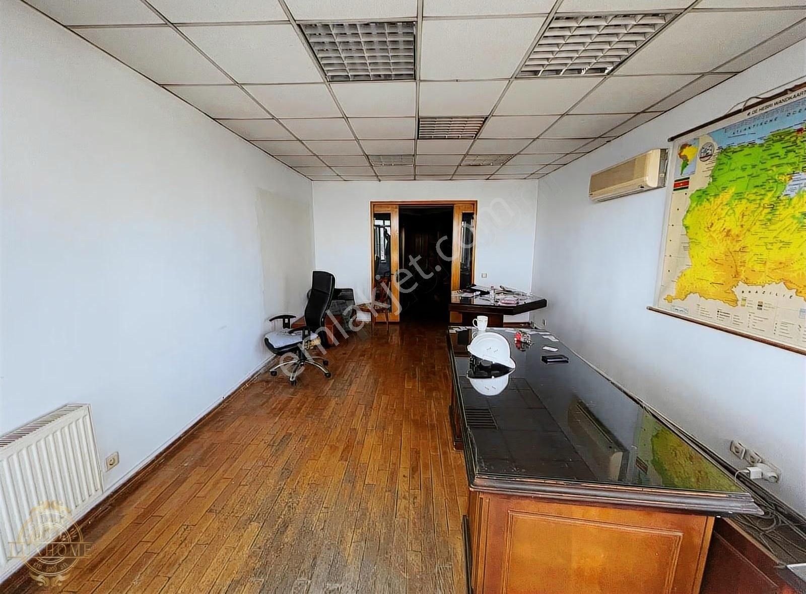 Boğaz Manzaralı Cumhuriyet Caddesi Üzerinde Kiralık Ofis - Görsel 16