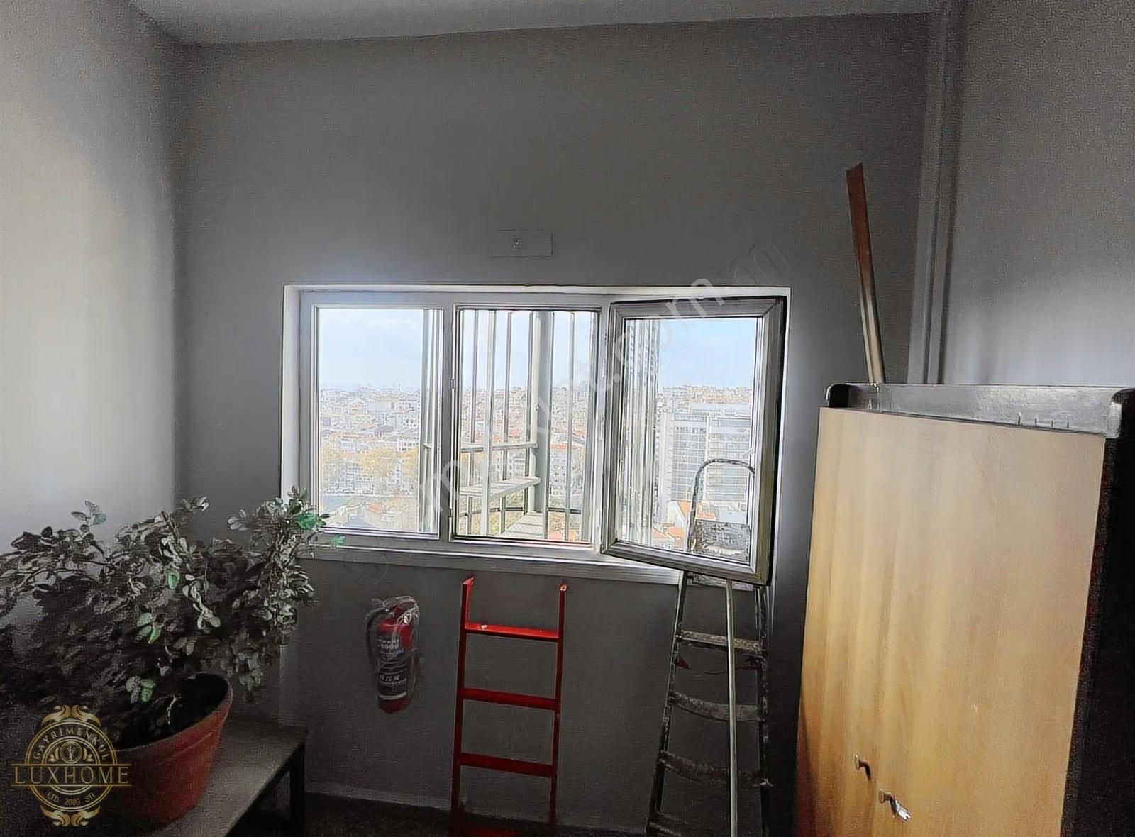 Boğaz Manzaralı Cumhuriyet Caddesi Üzerinde Kiralık Ofis - Görsel 8