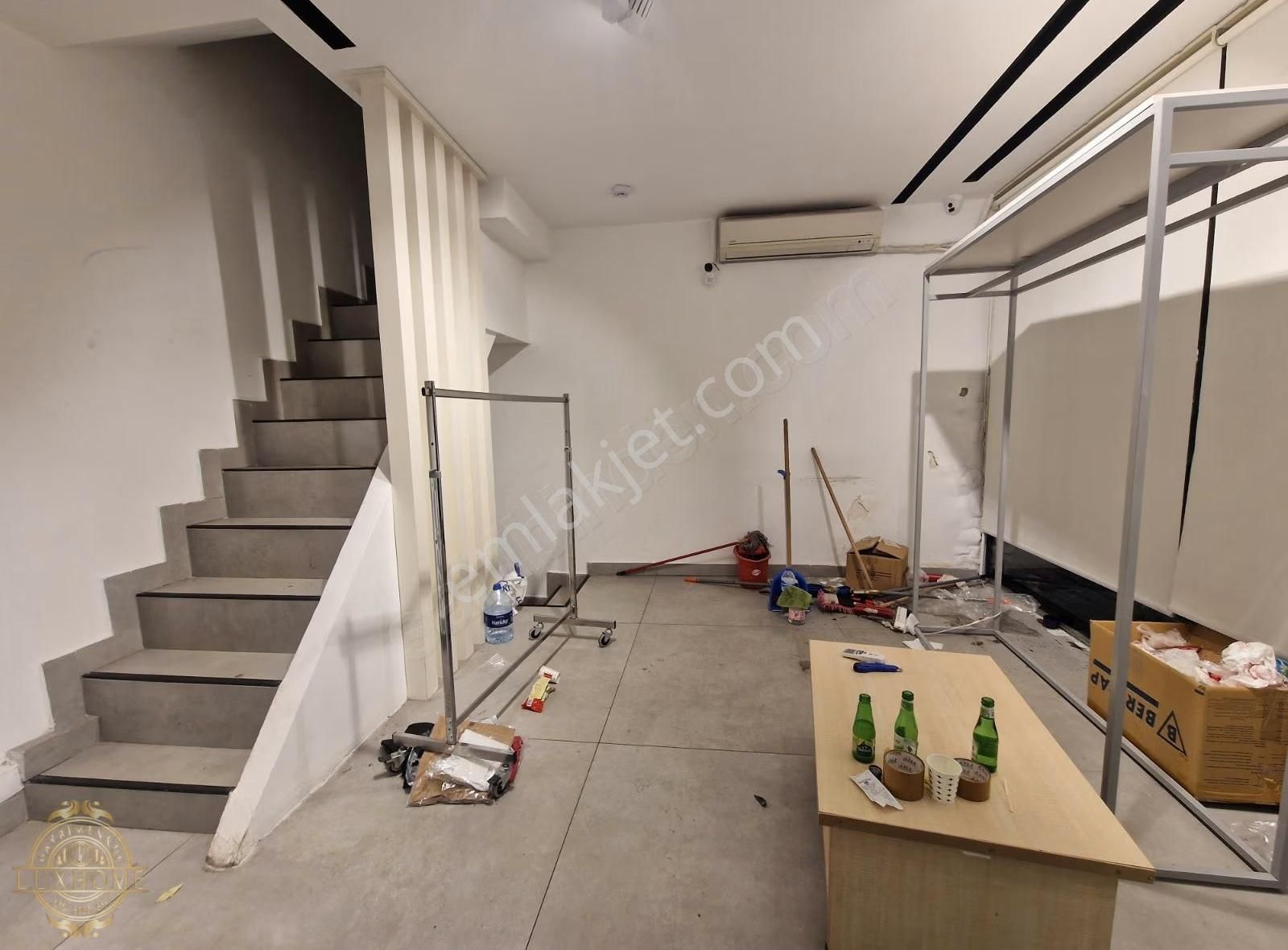 Halaskargazi Sgk Müd. Karşısında Kiralık Çok Amaçlı Köşe Dükkan - Görsel 4