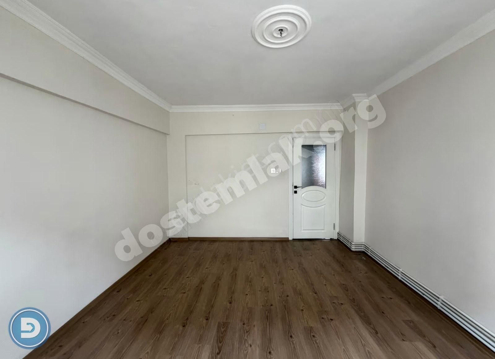 Cumhuriyette Kiralık Çift Cephe Geniş Ara Kat Daire / Dost Emlak - Görsel 4