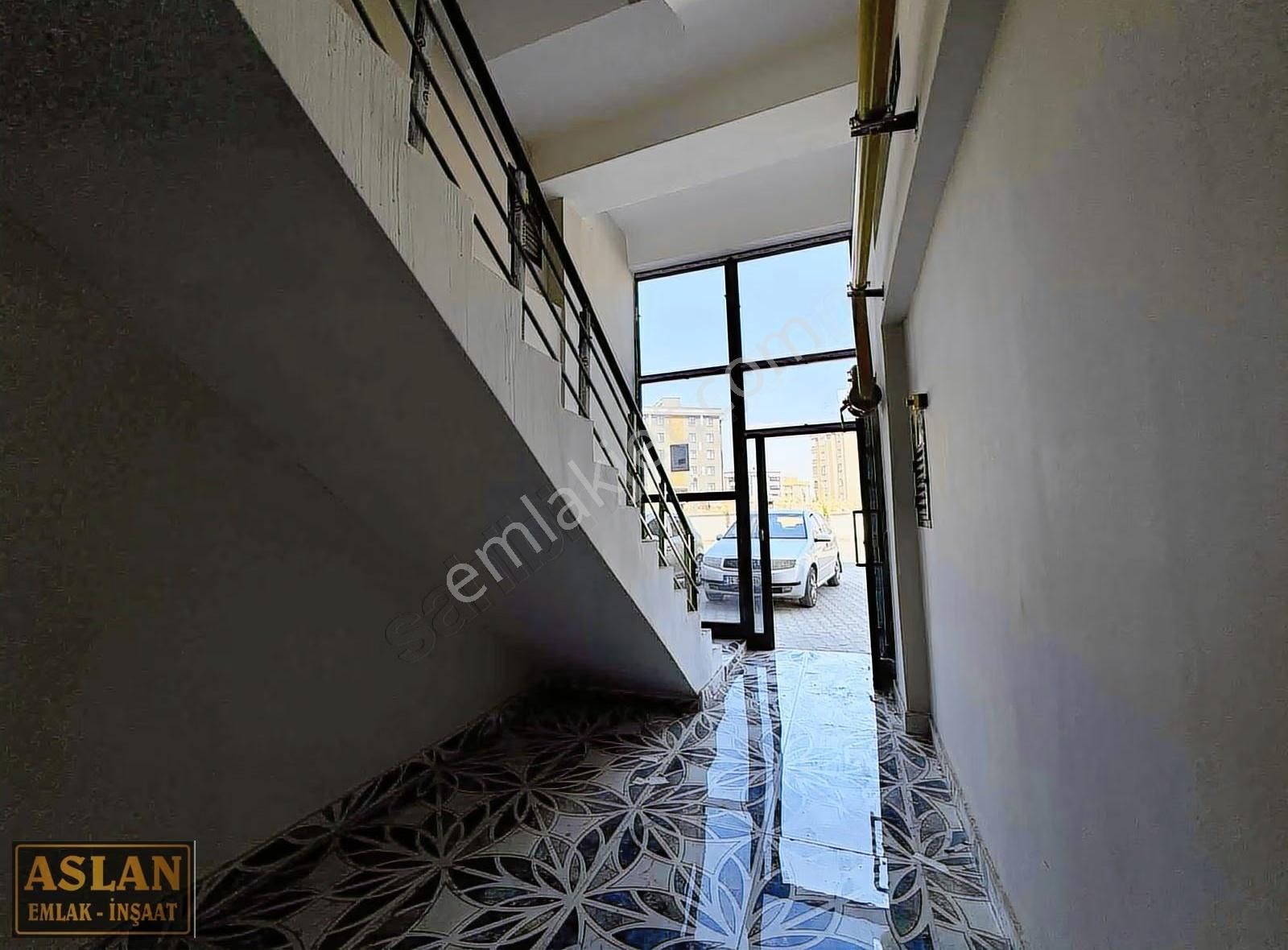 Salih Aslandan Ara Kat Ultra Lüks Yapılı Hazır Sıfır Daire - Görsel 23