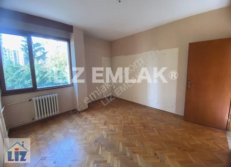 Suadiye Marmaray'a 1. Parelelde Balkonlu 3+1 Satılık Daire - Görsel 2