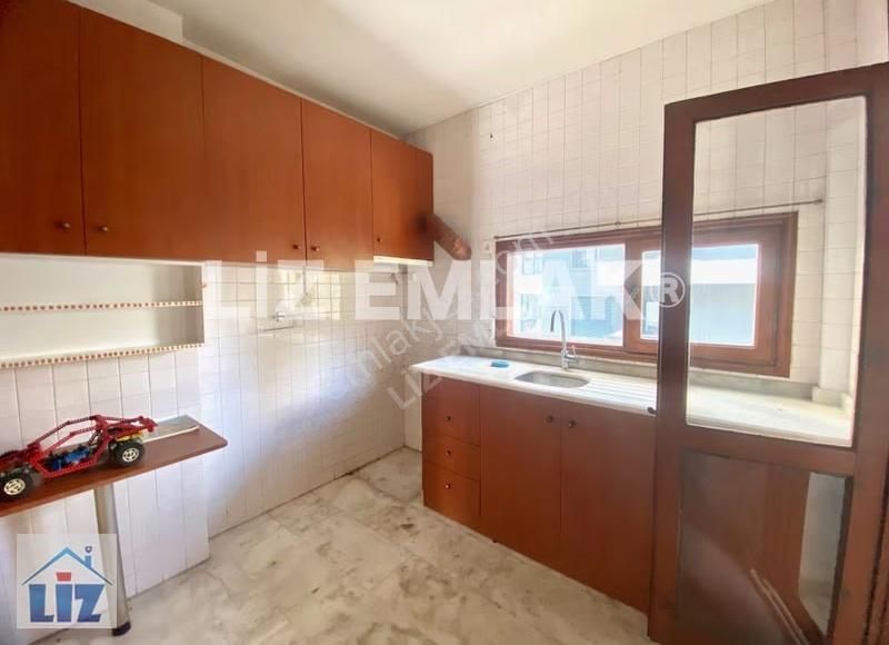 Suadiye Marmaray'a 1. Parelelde Balkonlu 3+1 Satılık Daire - Görsel 4