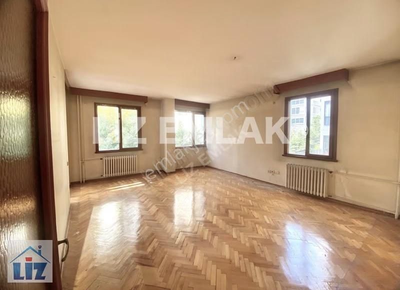 Suadiye Marmaray'a 1. Parelelde Balkonlu 3+1 Satılık Daire