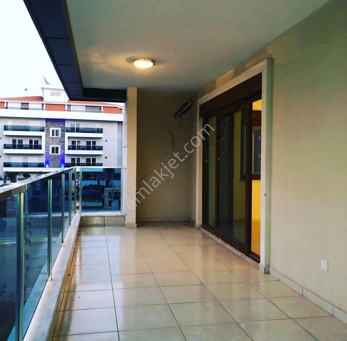Açık-kapalı Yüzme Havuzlu,güvenlikli Sitede 1+1 Eşyalı Daire - Görsel 10