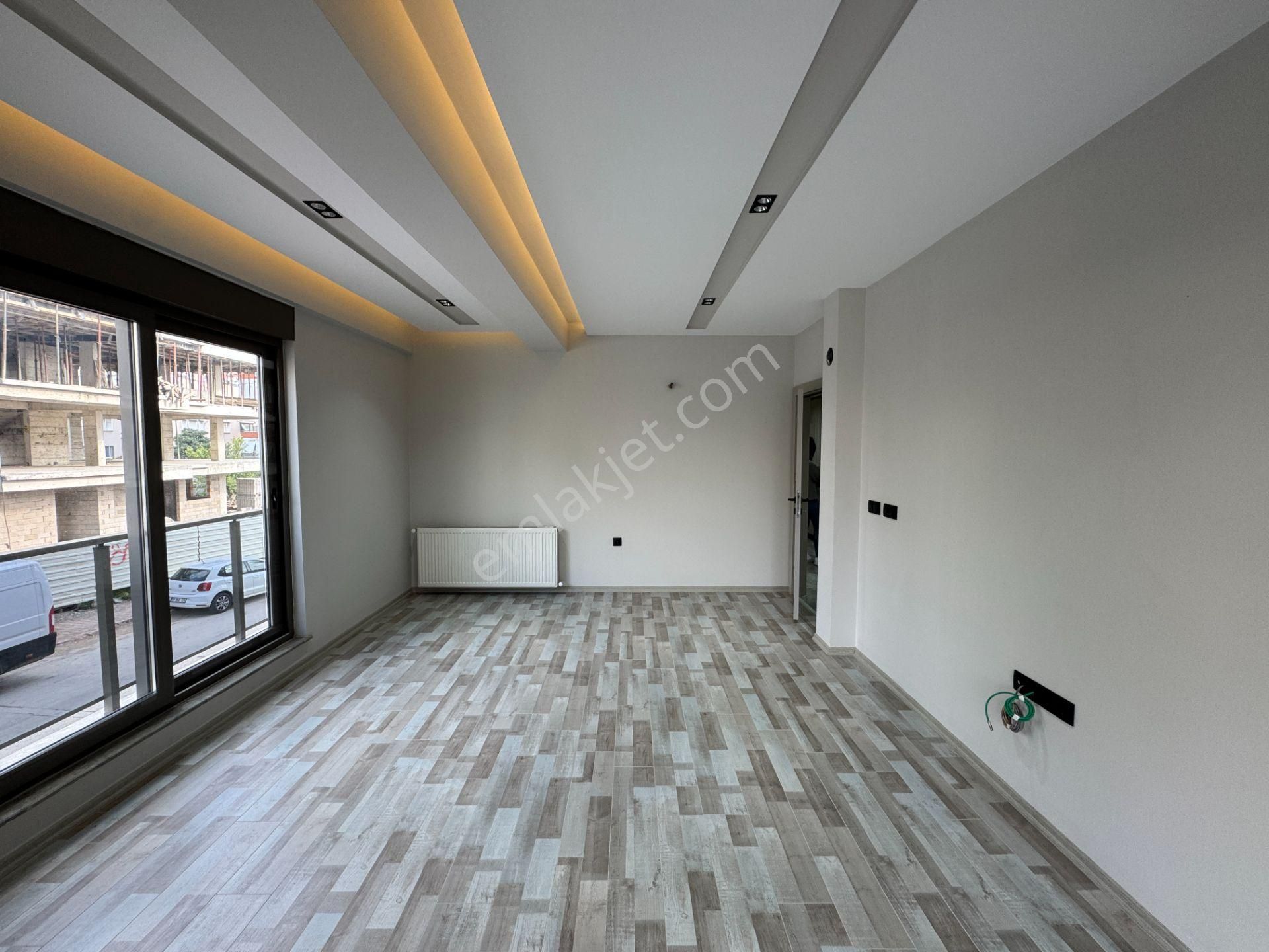 Zerdalilikte Çift Banyolu Kombili Otoparklı Fırsat Geniş 3+1 Daireler - Görsel 8