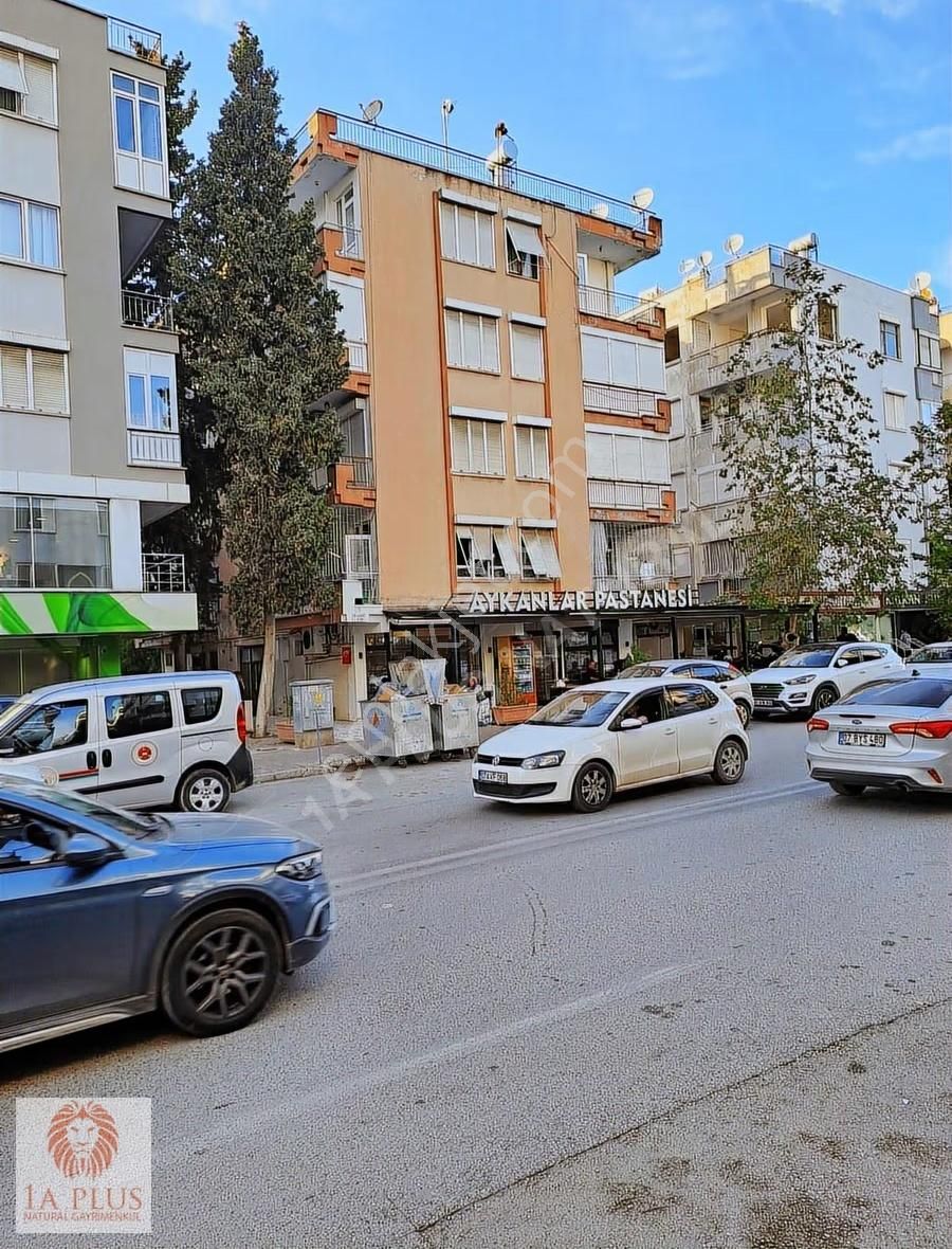 Adliye Yakını Ofis Tadında Ana Cadde Üzeri3+1 150m2satılık Daire - Görsel 2