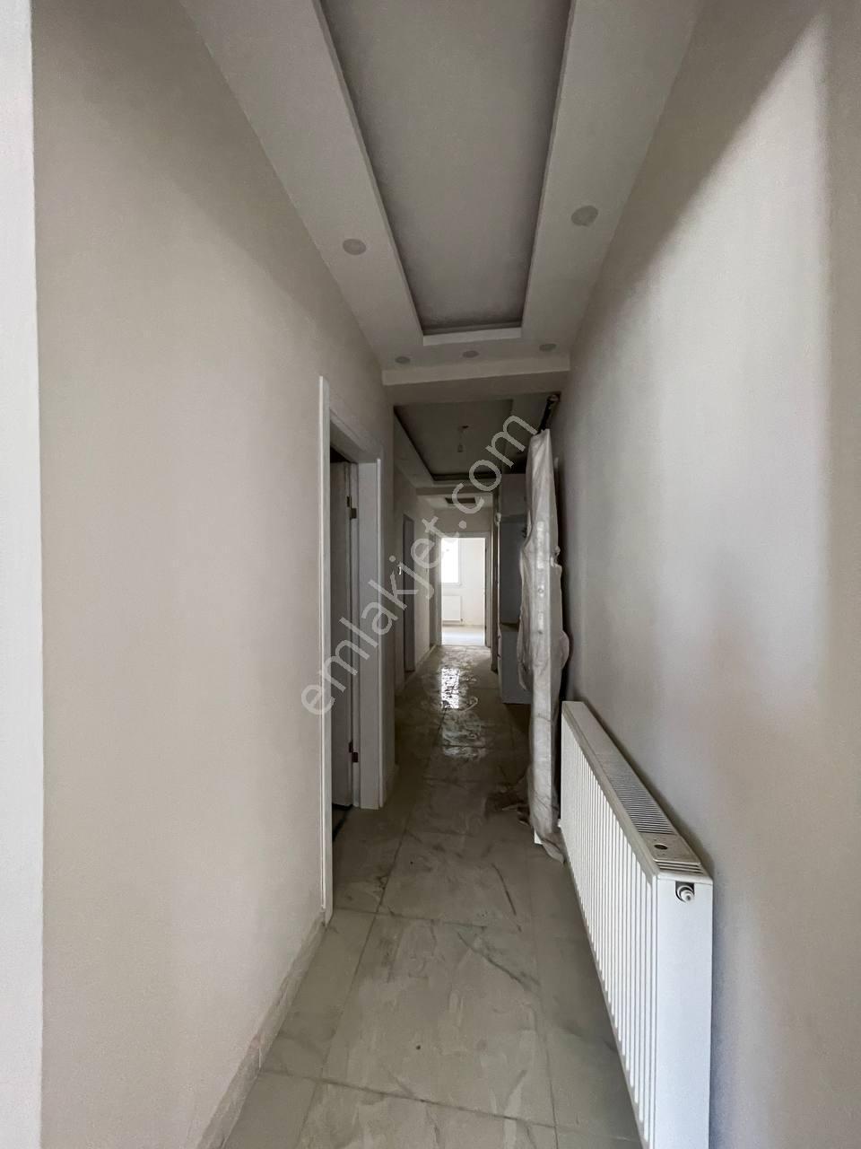 Selvili Tepe Mahallesinde Sıfır Kiralık Zemin Bahçeli 2+1 Daire - Görsel 14