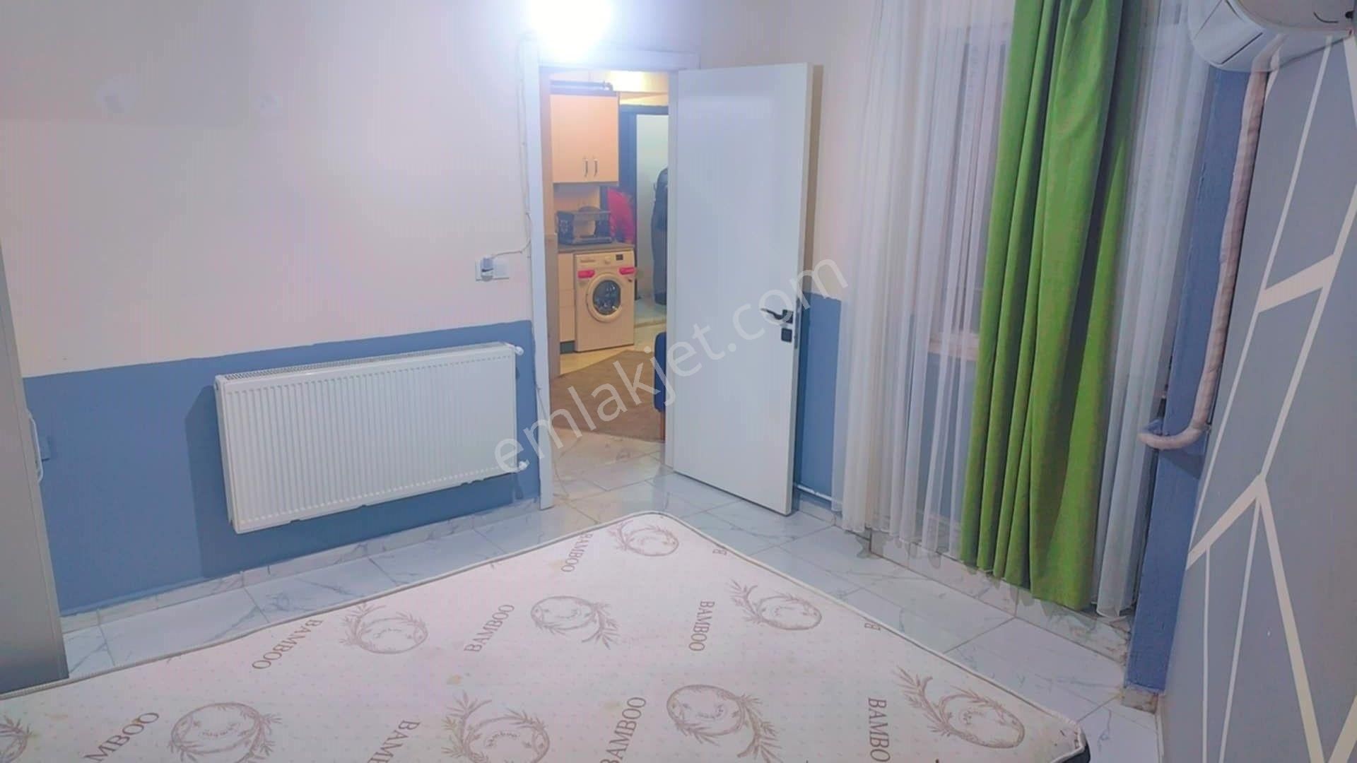 Çınar Maliye Altında Yarı Bodrum Kat 2+1/50 M2 Açık Mutfak Klimalı Eşyalı Apart 1.175.000 Tl !!! - Görsel 5