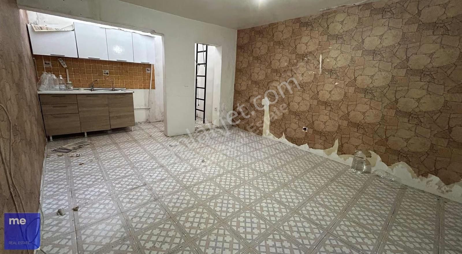 Bodrum Gümbet'te Satılık Dükkan Ve 1+1 Depo - Görsel 2