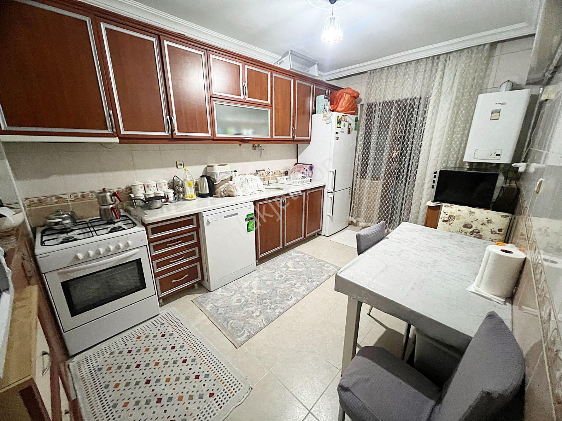 Burç Mah Seval Cadde Üzeri Güneybatı Cadde Ve Park Manzaralı 3+1 - Görsel 4