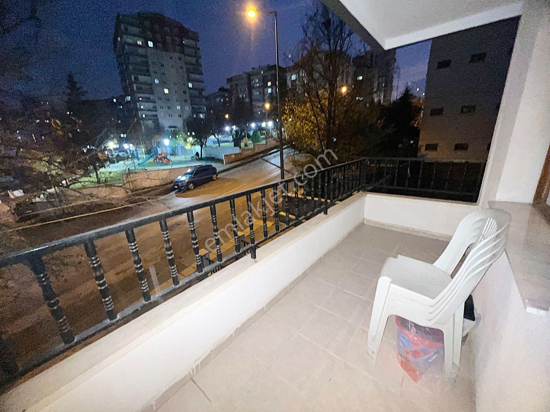 Burç Mah Seval Cadde Üzeri Güneybatı Cadde Ve Park Manzaralı 3+1 - Görsel 28