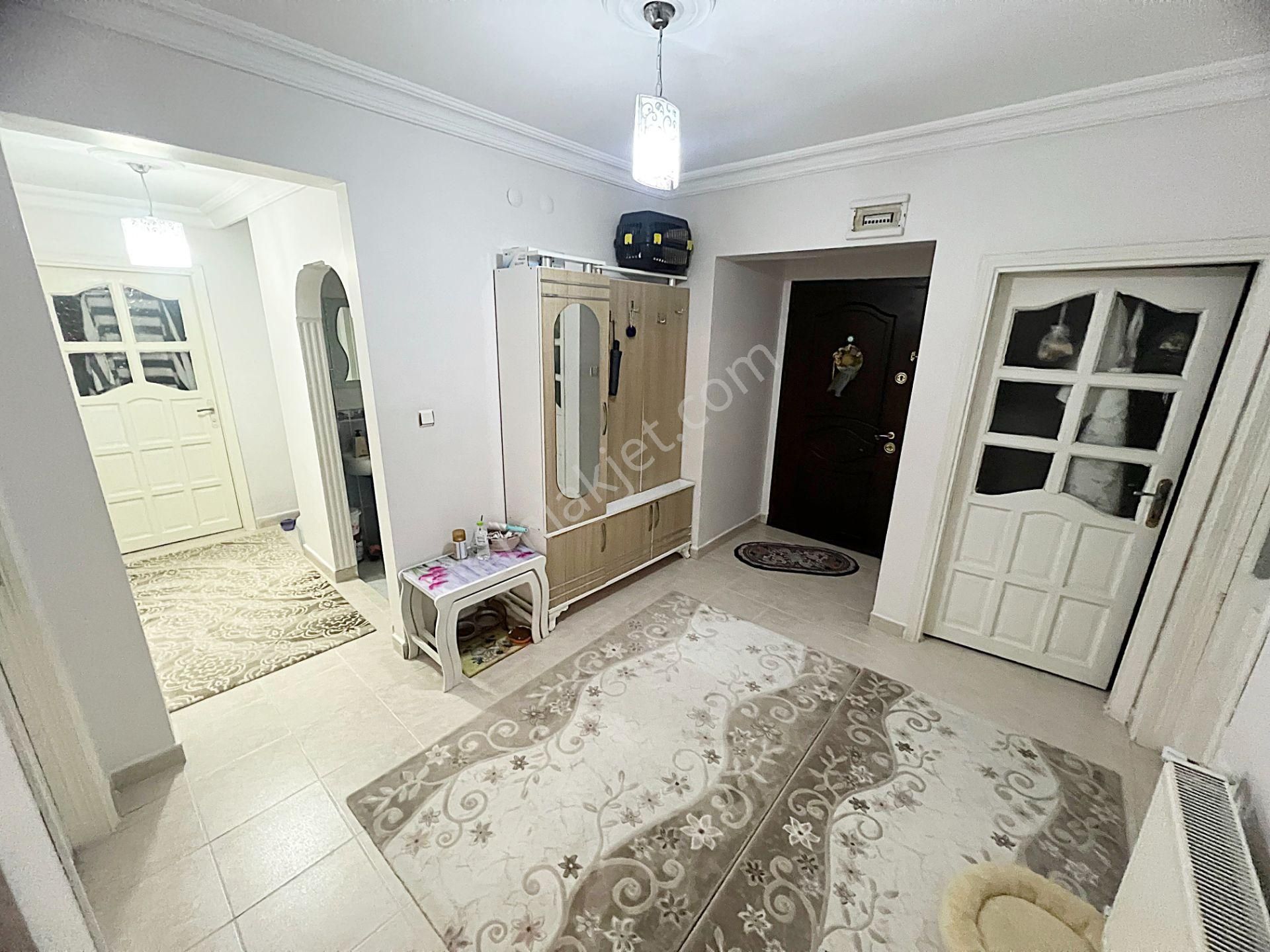 Burç Mah Seval Cadde Üzeri Güneybatı Cadde Ve Park Manzaralı 3+1 - Görsel 24