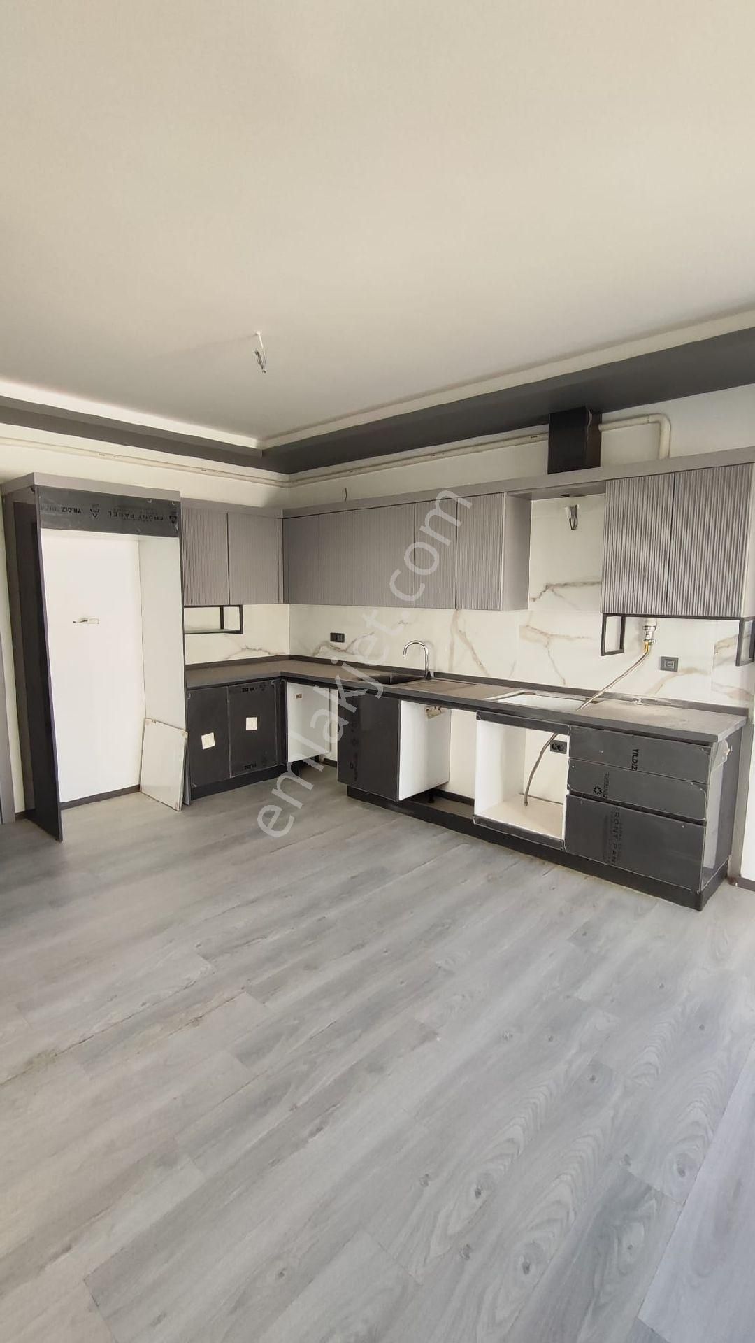 Kuşadası'nda Doğalgazlı Satılık - Görsel 3