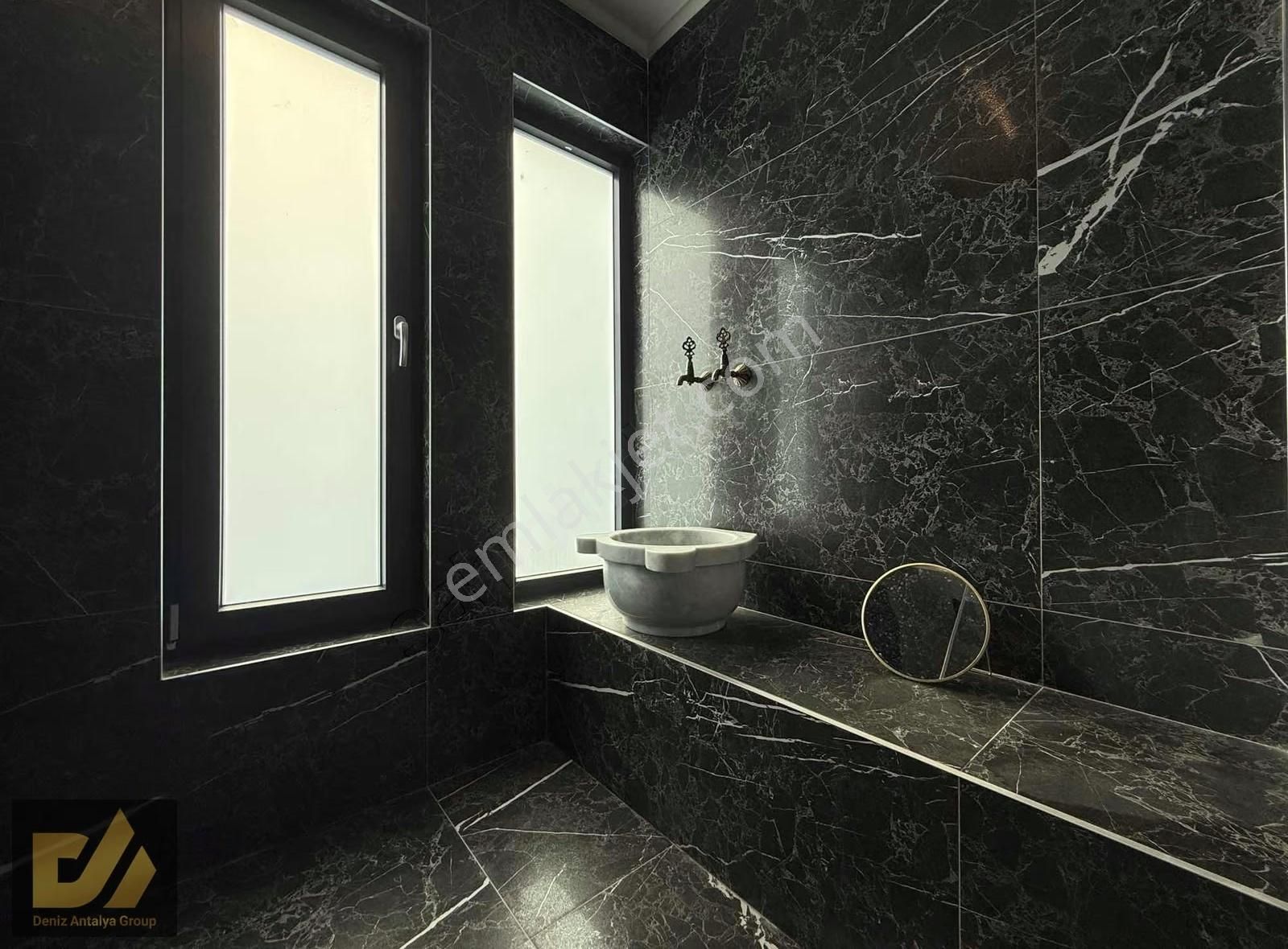 Molla Yusuf Mahallesinde Lüks Triplex Satılık Villa - Görsel 21