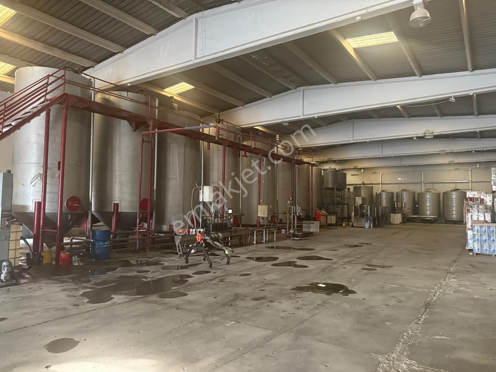 Zorlu Gayrimenkul'den Organize Sanayi'de 1400m2 Kiralık Fabrika - Görsel 13