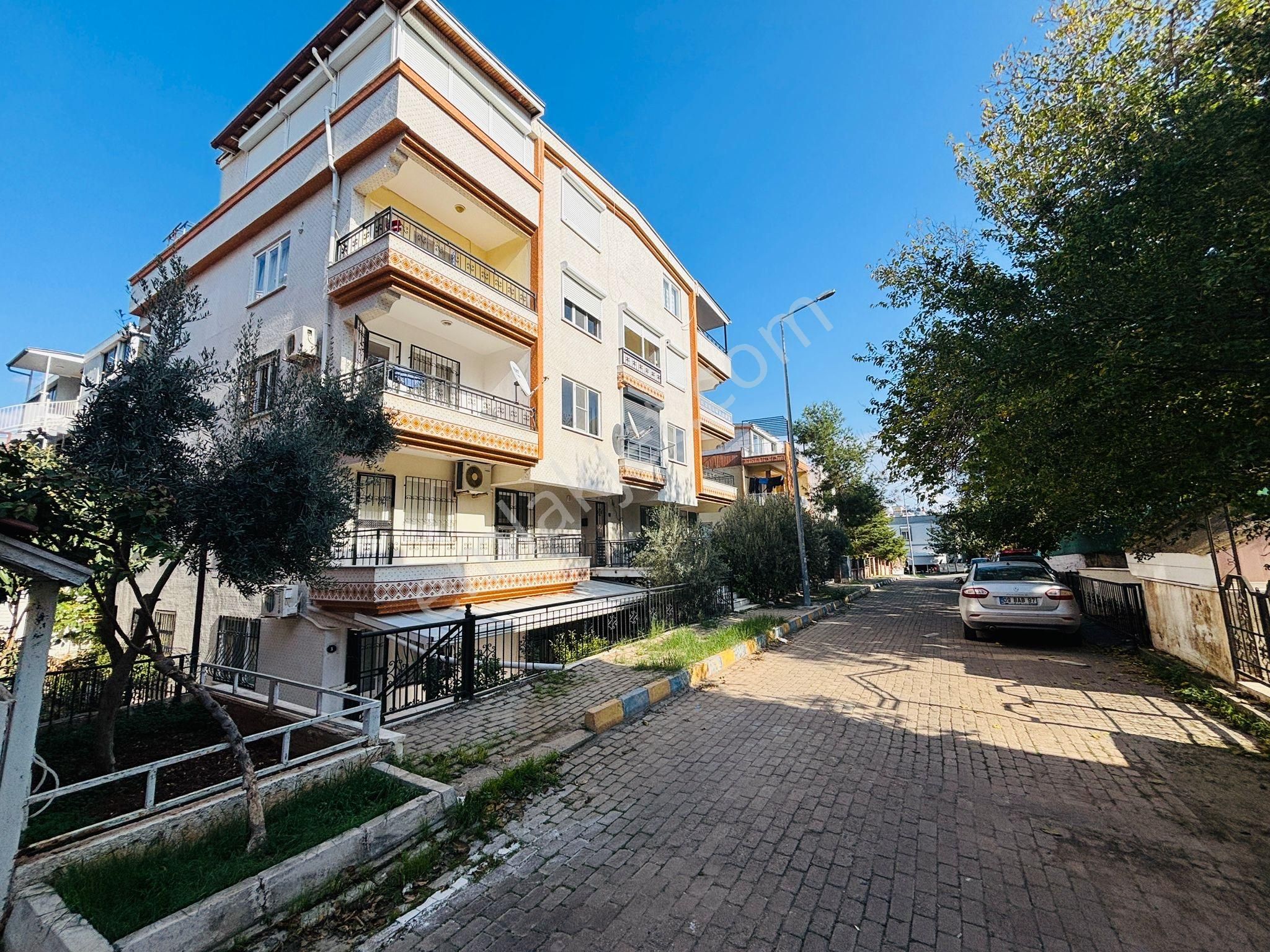 Didim Çamlık'ta Plaja Yakın 2+1 Daire