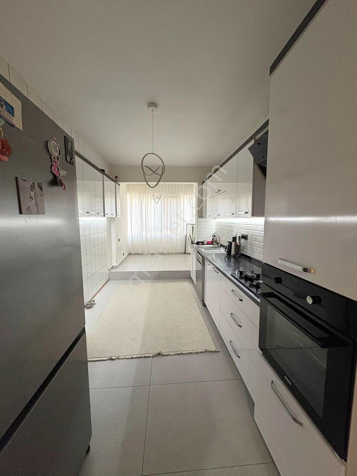 Şehrin Kalbinde 3+1 Genişliğinde İçi Full Yapılı Katta 2+1 Daire - Görsel 9