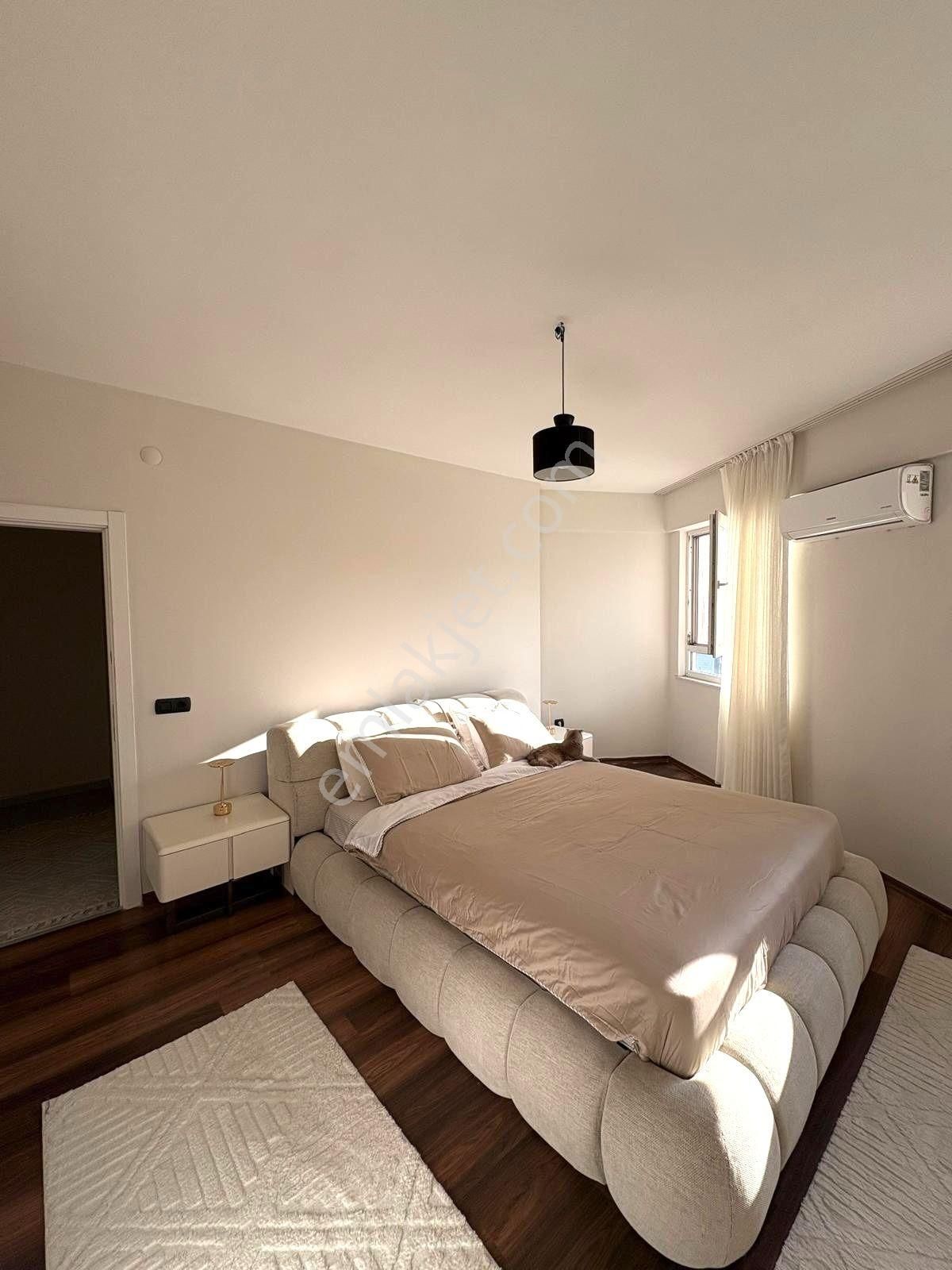 Şehrin Kalbinde 3+1 Genişliğinde İçi Full Yapılı Katta 2+1 Daire - Görsel 14