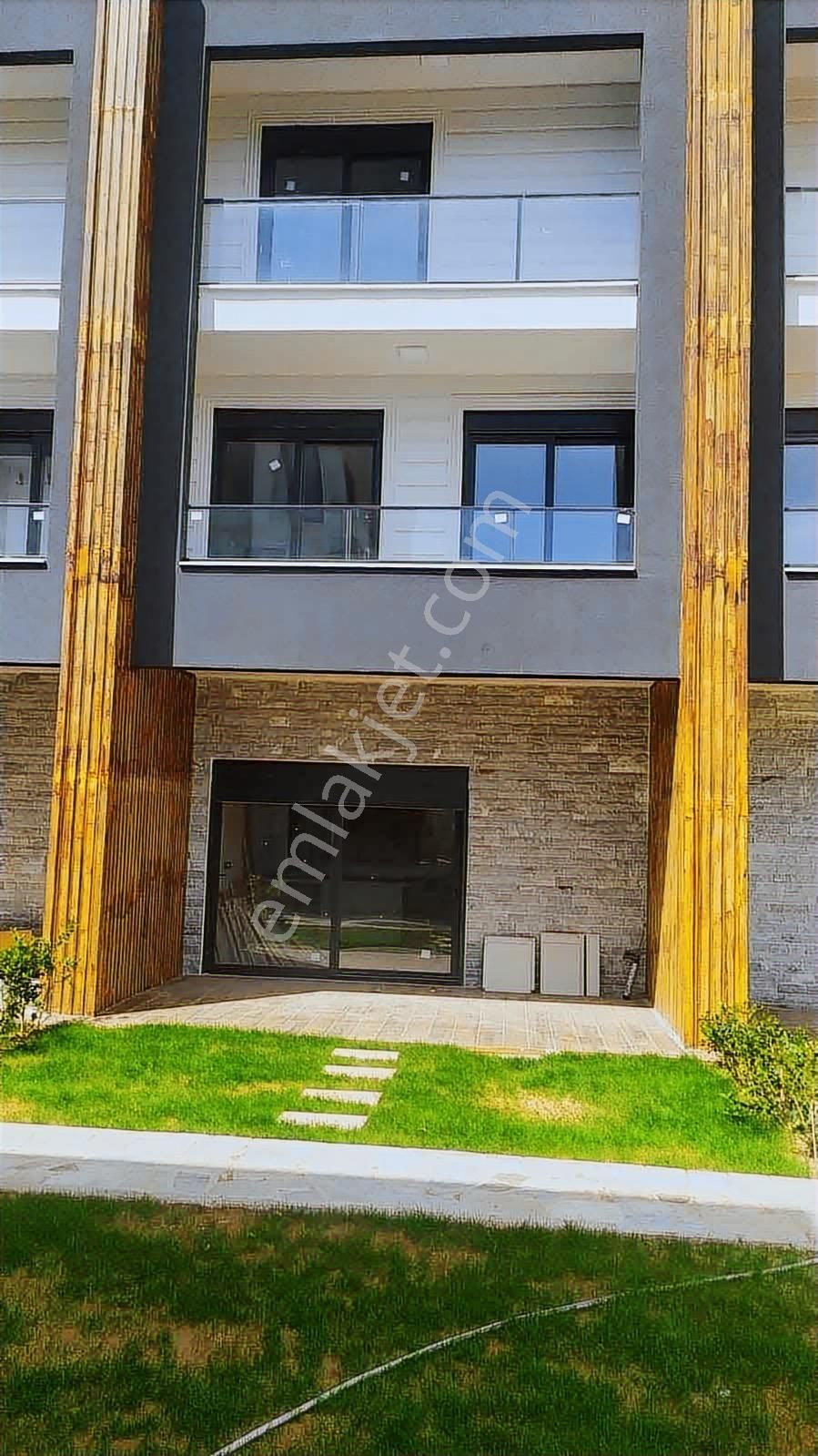 Evrenseki Mah. Satılık 3+1 Lüks Villa