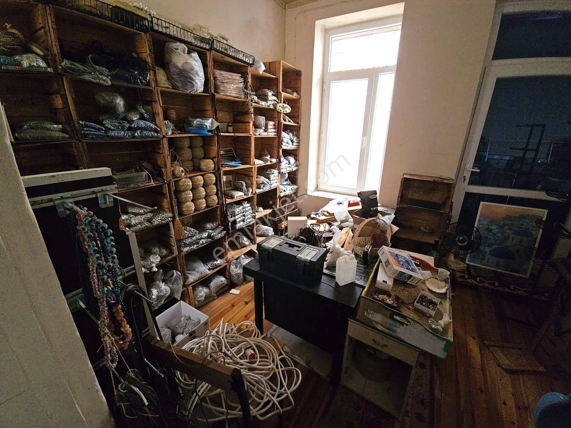 Arif Gürsular' Dan Kemeraltı' Nda Satılık Tarihi Dükkan - Görsel 13