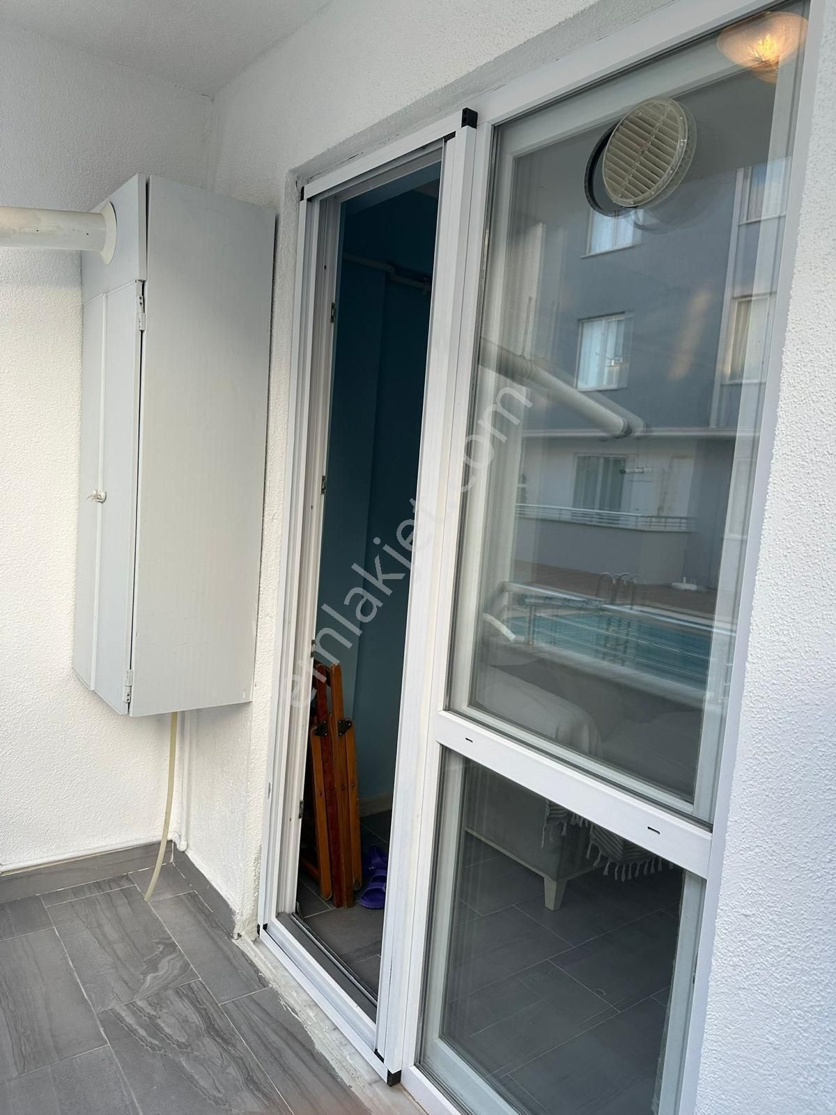 Karasu Da Havuz Cepheli Devamlı Kiralık 2+1 Daire - Görsel 24