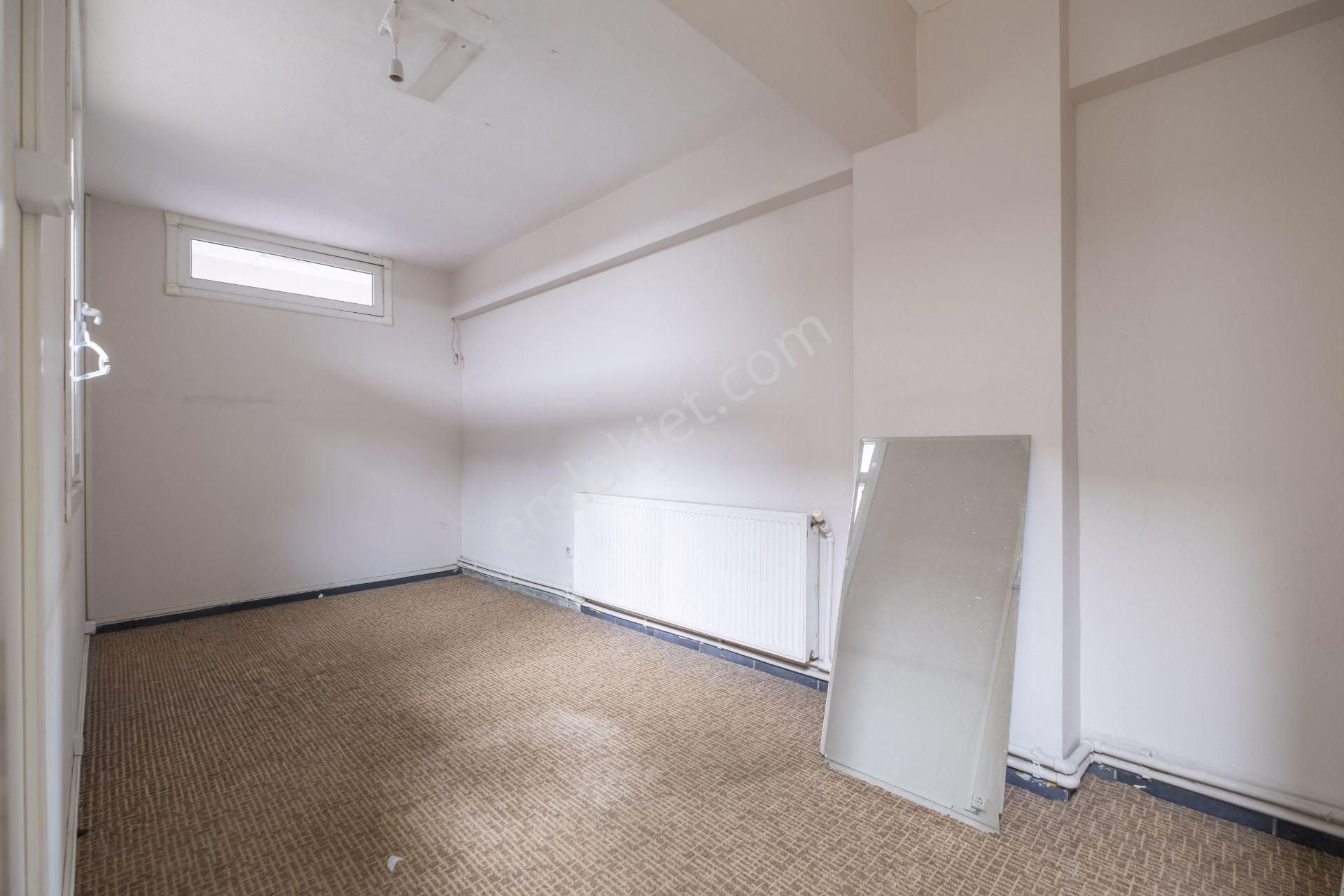 Kadıköy Kurbağalıdere Cad. Belediye Karşısı, 6 Odalı Ofis - Görsel 15