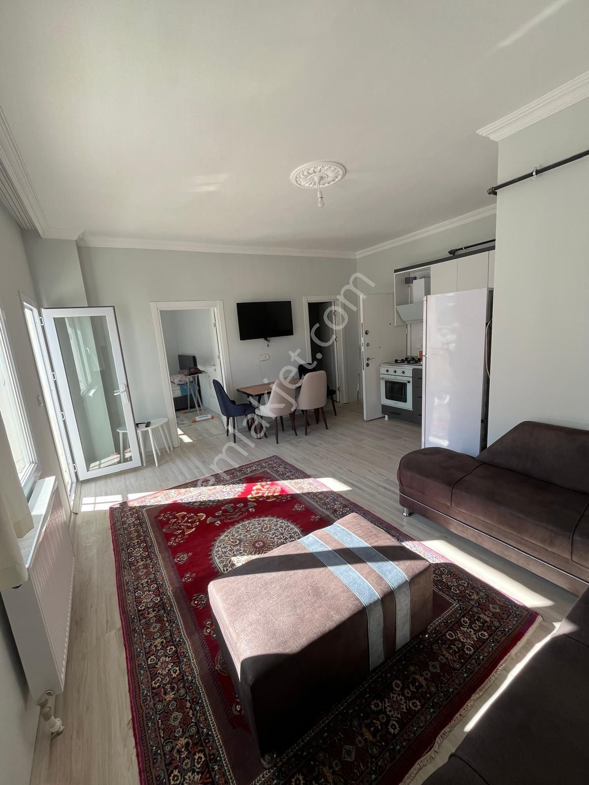 Murat Emlaktan Şehir Merkezinde Full Eşyalı 1+1 Dairemiz Satılıktır - Görsel 12