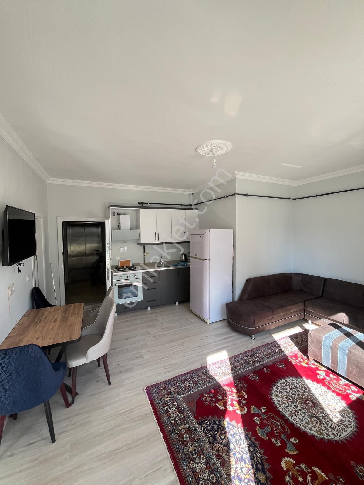 Murat Emlaktan Şehir Merkezinde Full Eşyalı 1+1 Dairemiz Satılıktır - Görsel 7