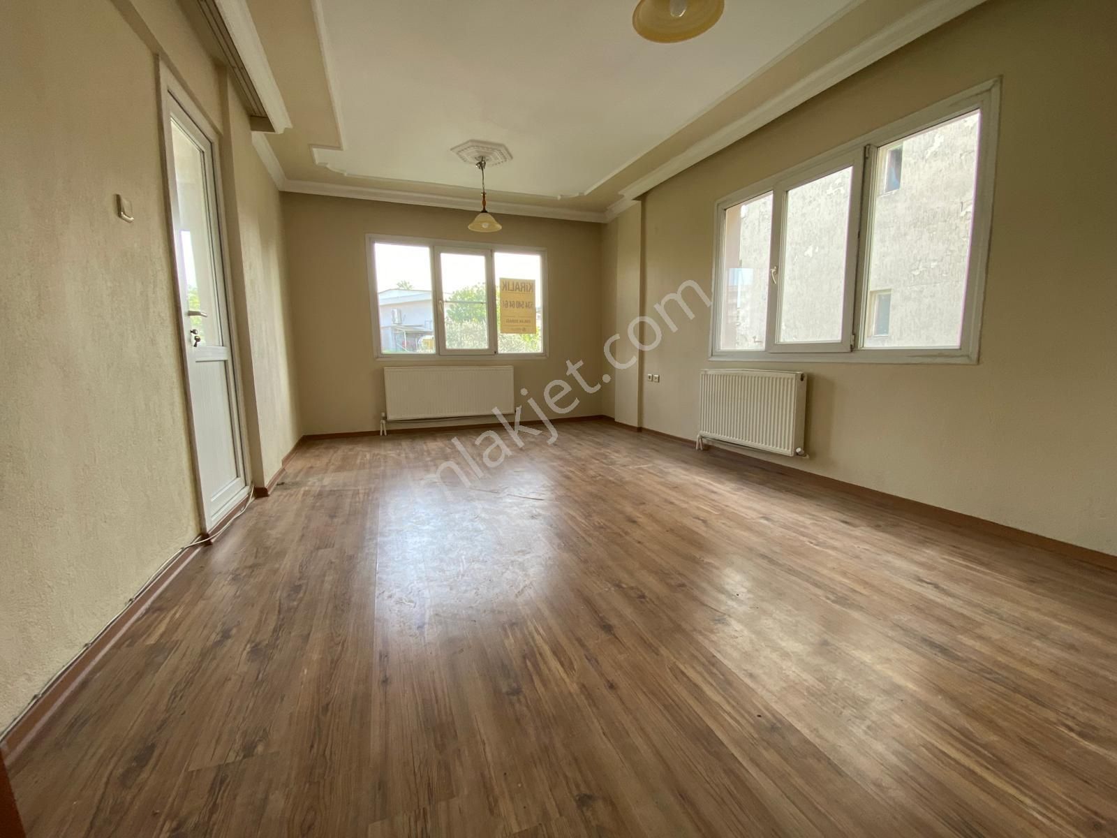 Aliağa Merkezde 3+1 Kombili Daire - Görsel 5