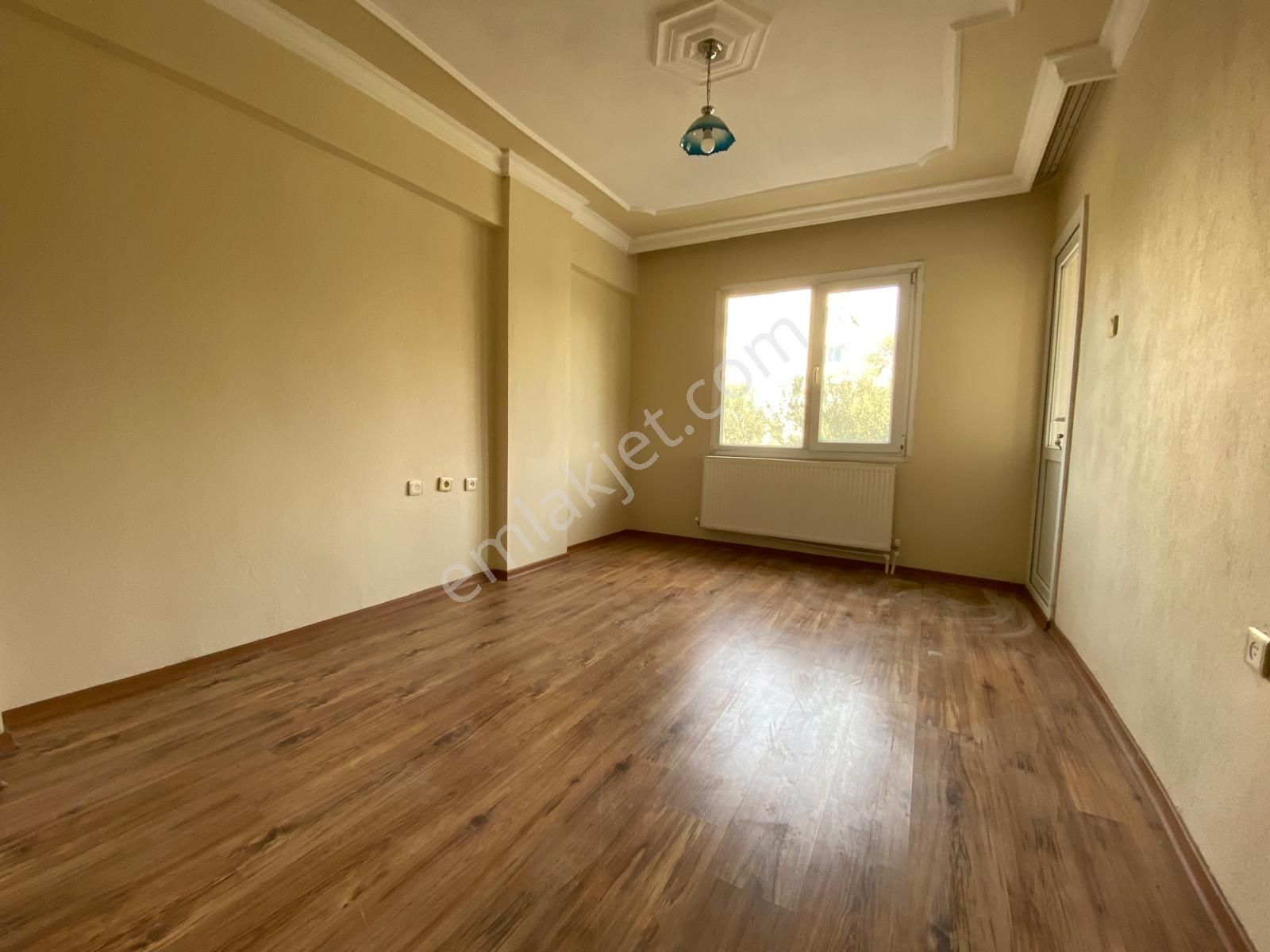 Aliağa Merkezde 3+1 Kombili Daire - Görsel 18