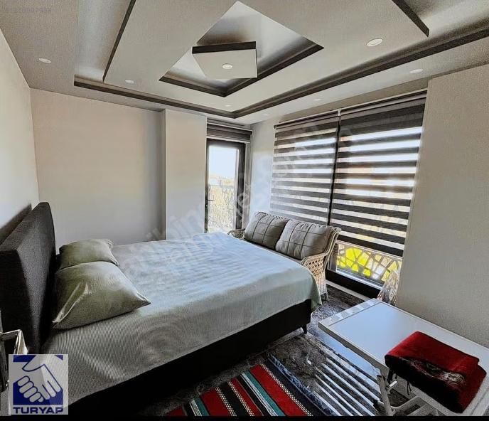 Kuşadası'nda Çift Havuzlu Tam Müstakil Satılık Villa - Görsel 29