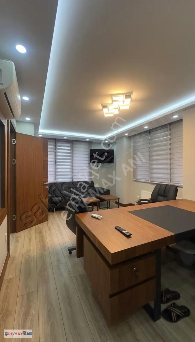 Ümraniye Küçüksu Cad.si 'nde Tabela Değeri Yüksek Kiralık Dükkan - Görsel 16
