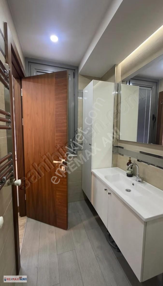 Ümraniye Küçüksu Cad.si 'nde Tabela Değeri Yüksek Kiralık Dükkan - Görsel 18