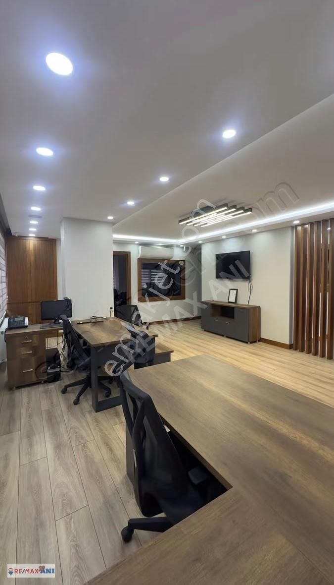 Ümraniye Küçüksu Cad.si 'nde Tabela Değeri Yüksek Kiralık Dükkan - Görsel 7