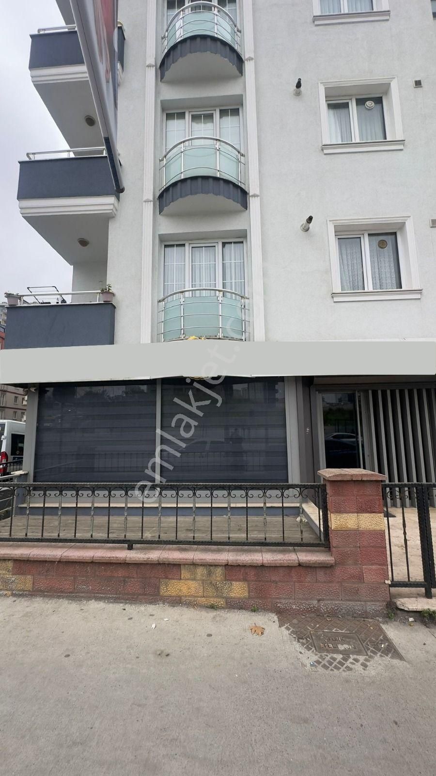 Ümraniye Küçüksu Cad.si 'nde Tabela Değeri Yüksek Kiralık Dükkan - Görsel 2