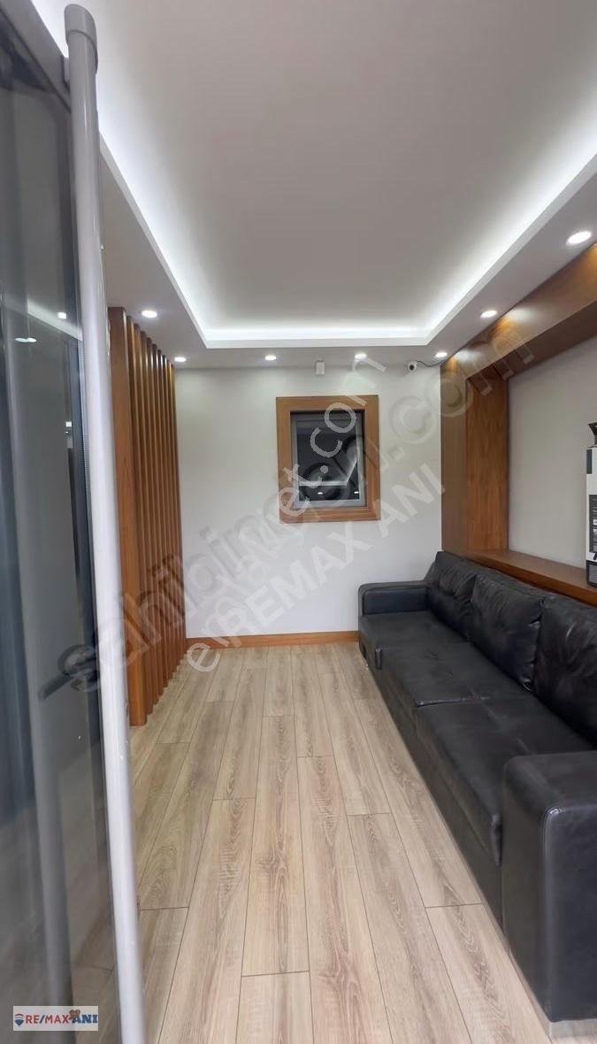 Ümraniye Küçüksu Cad.si 'nde Tabela Değeri Yüksek Kiralık Dükkan - Görsel 3