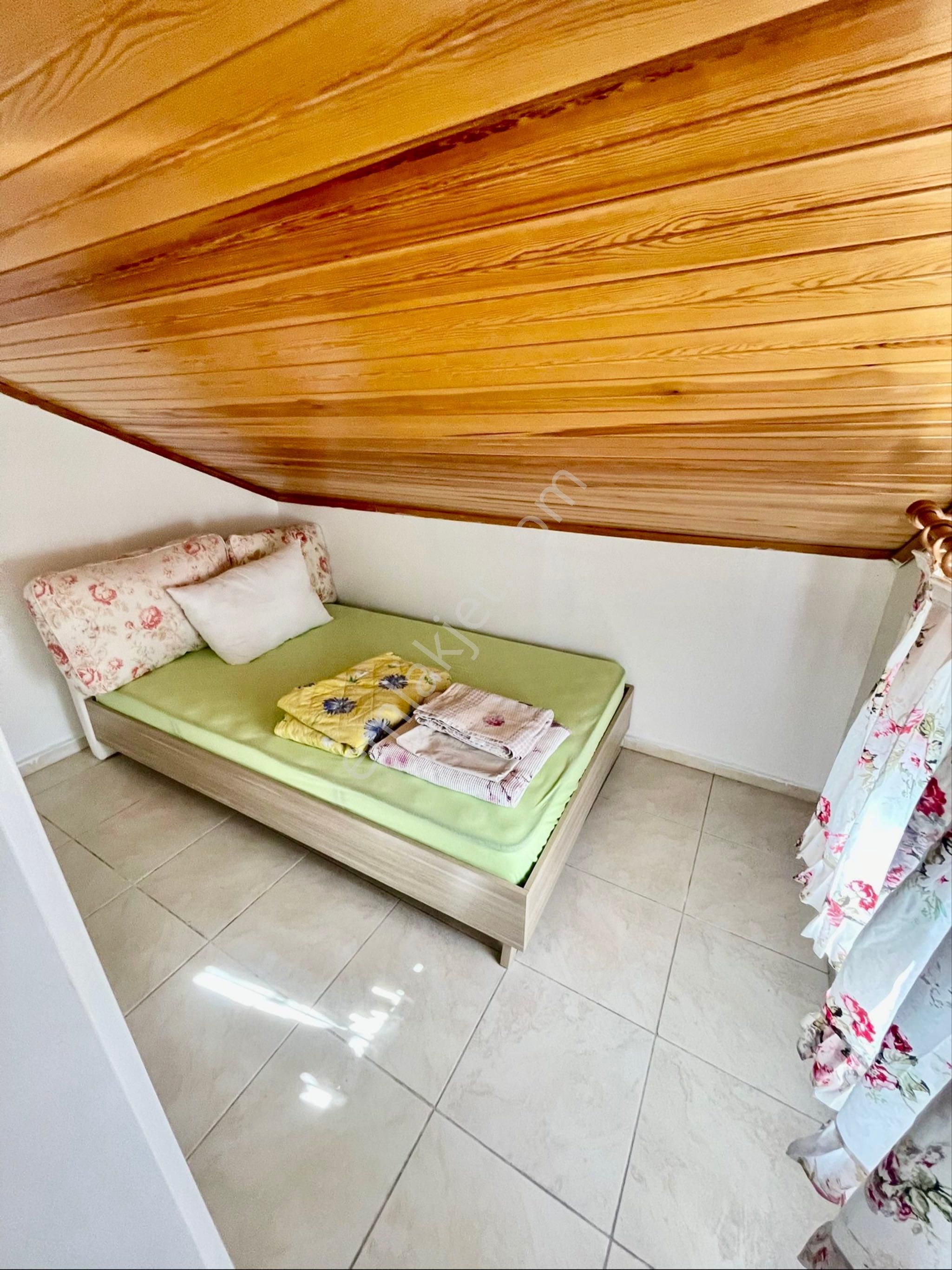 Havuzlu Sitede 4+1 Müstakil Bahçeli Yazlık - Görsel 29